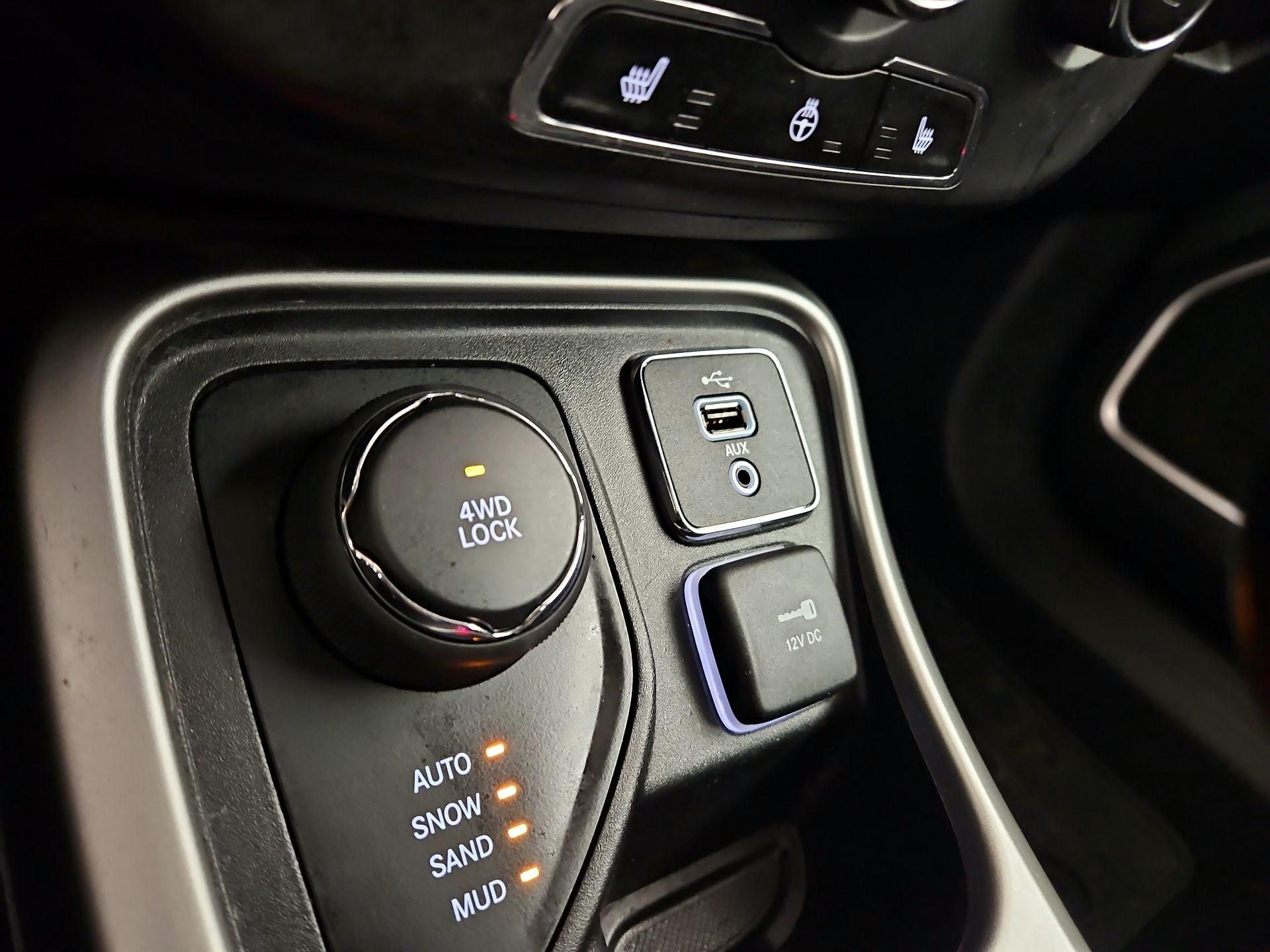 Thumbnail: 2018 Jeep Compass - 18