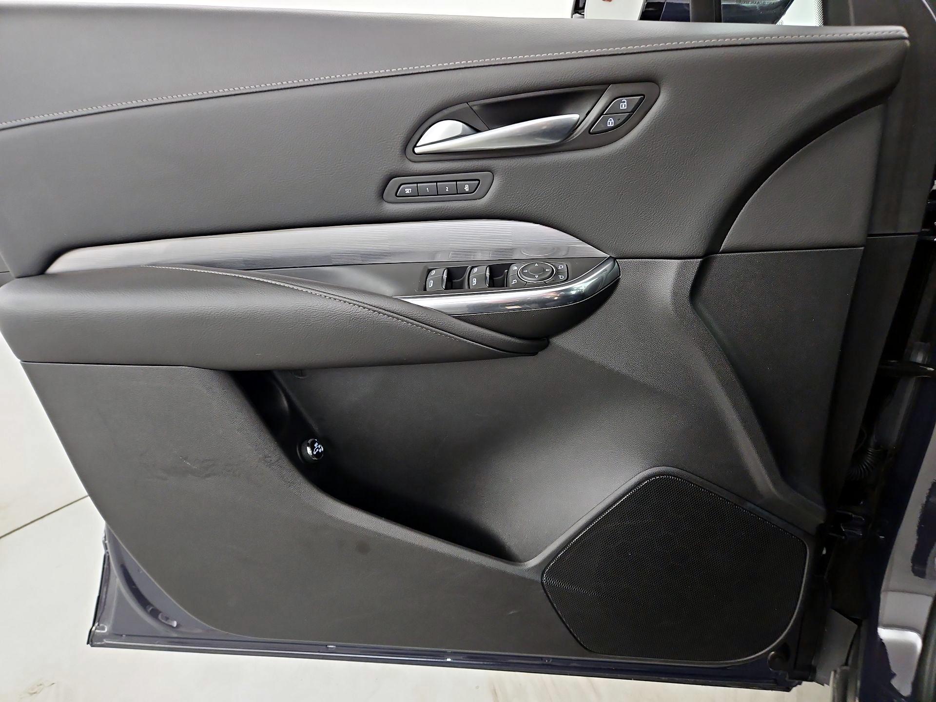 Thumbnail: 2024 Cadillac XT4 - 12