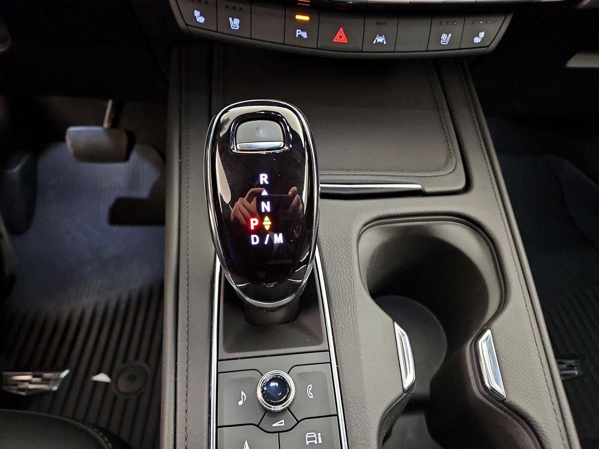 Thumbnail: 2024 Cadillac XT4 - 18