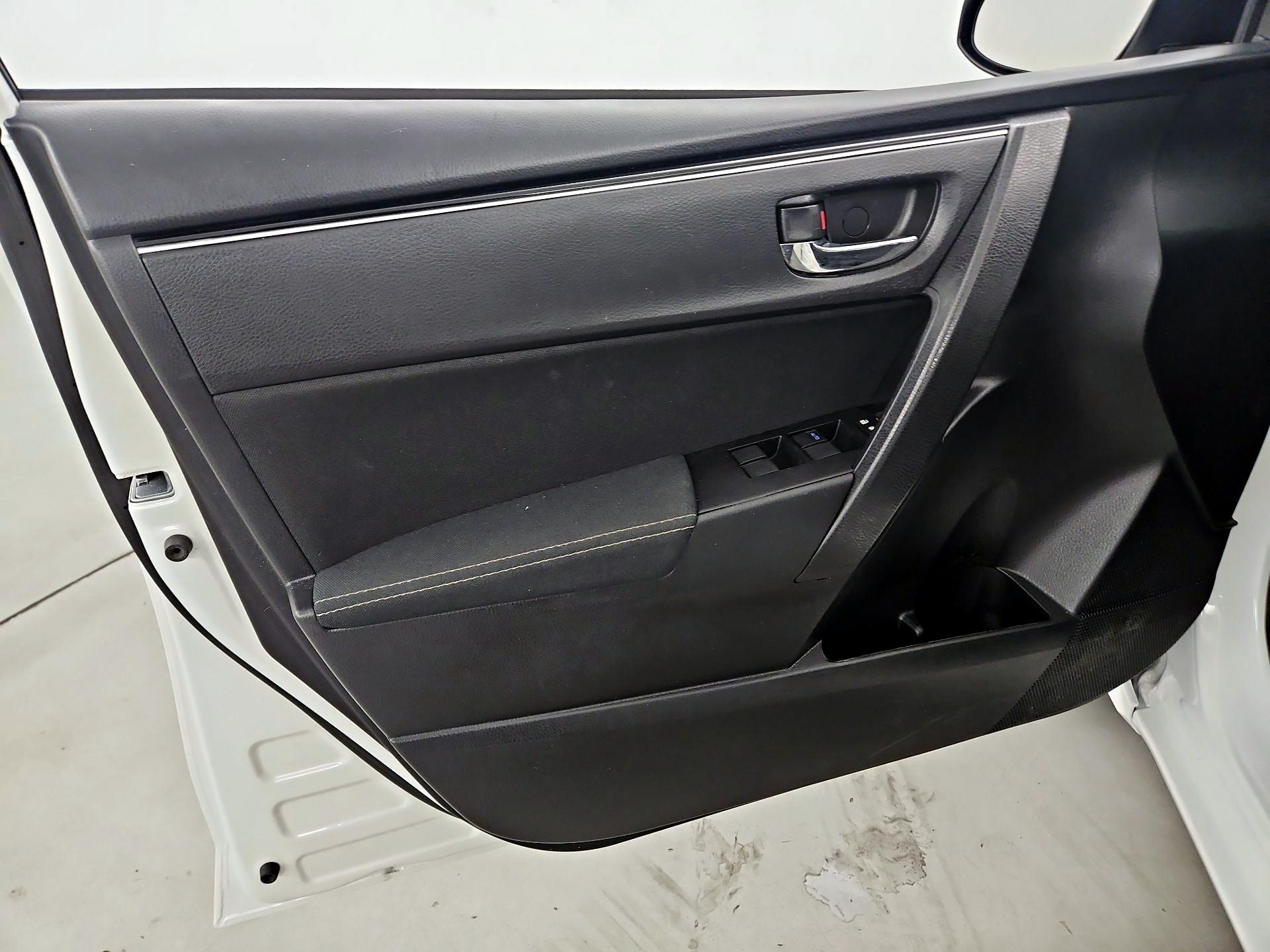 Thumbnail: 2019 Toyota Corolla - 12