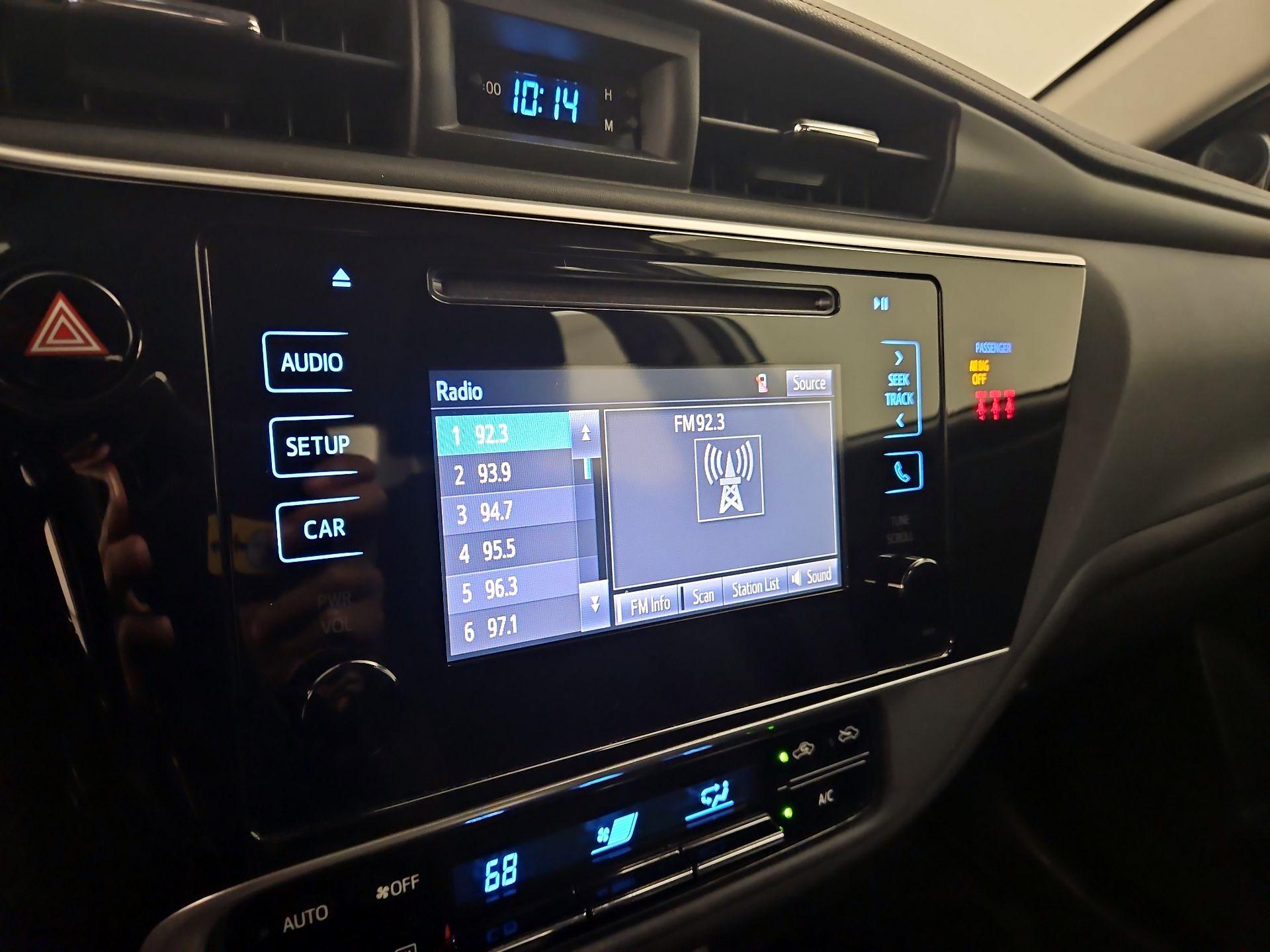 Thumbnail: 2019 Toyota Corolla - 15