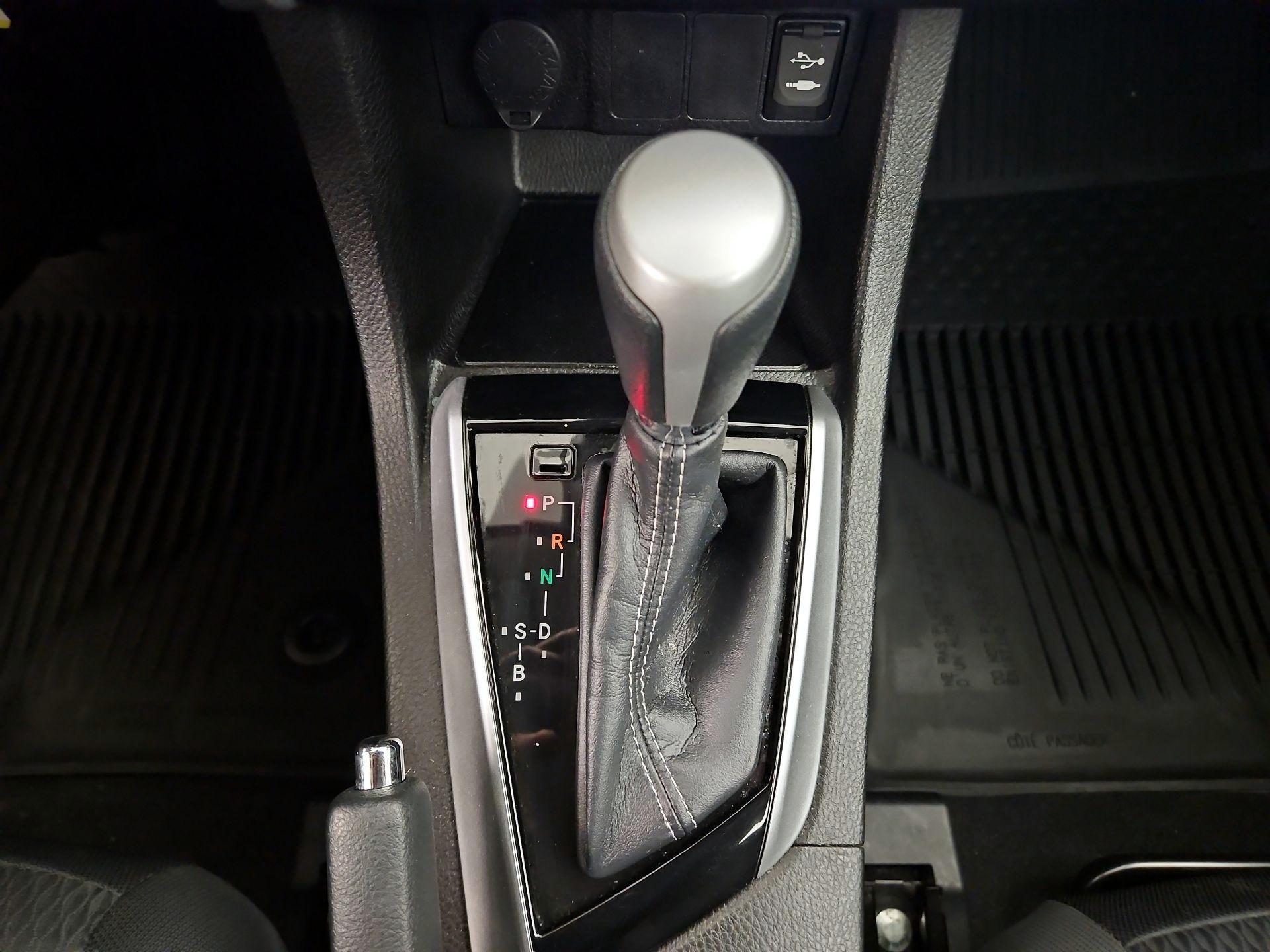 Thumbnail: 2019 Toyota Corolla - 17