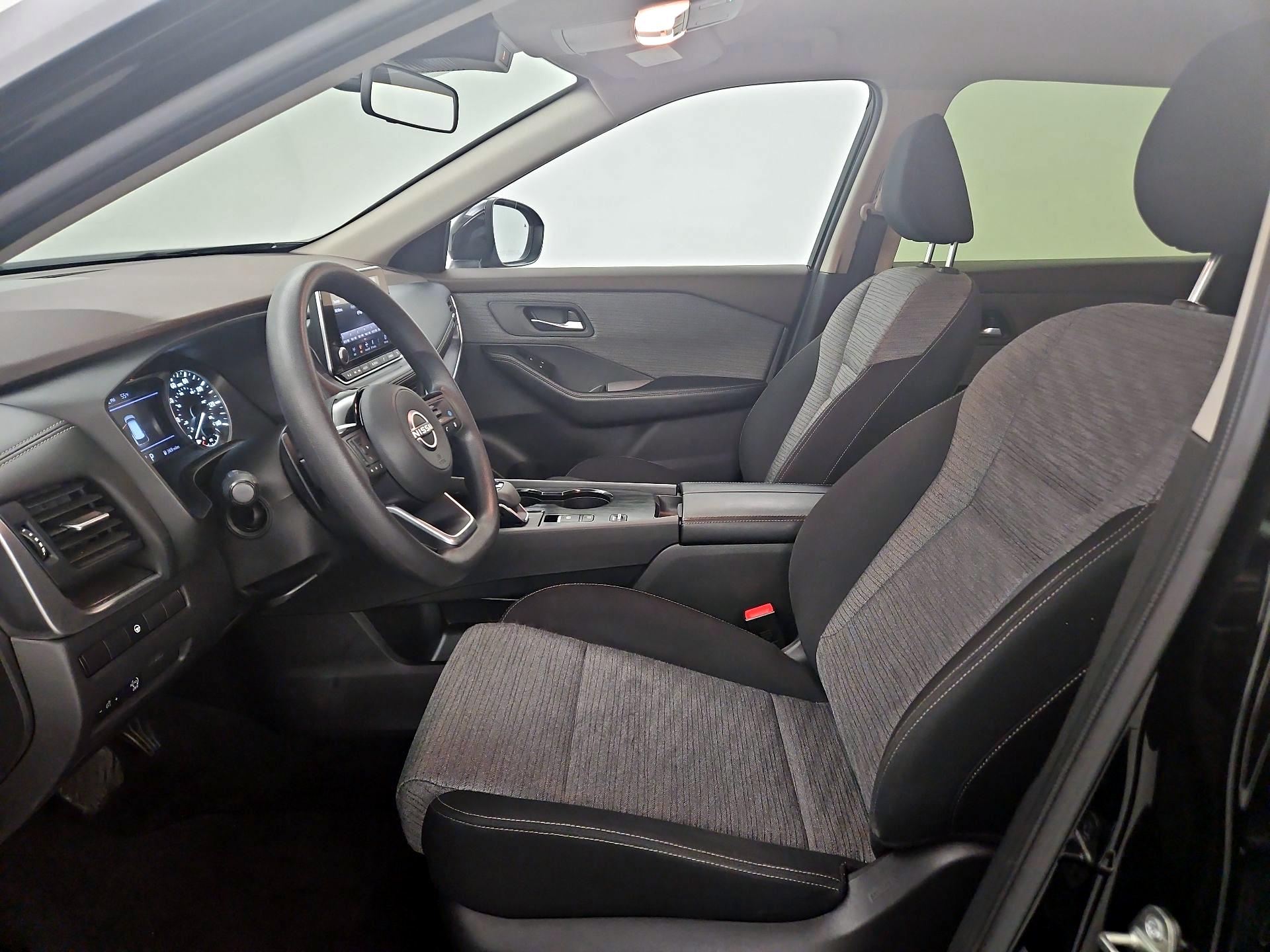 Thumbnail: 2023 Nissan Rogue - 11