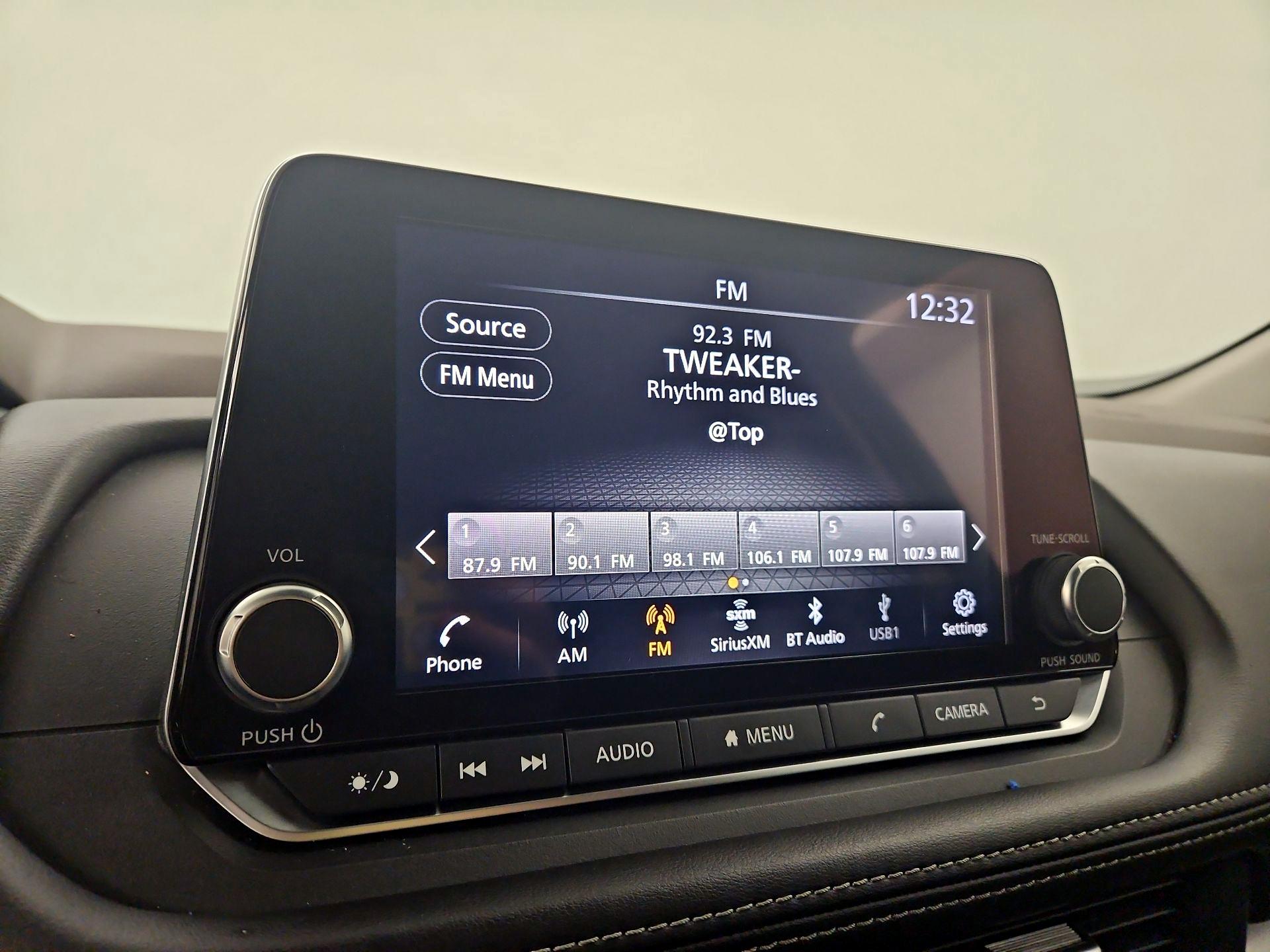 Thumbnail: 2023 Nissan Rogue - 15