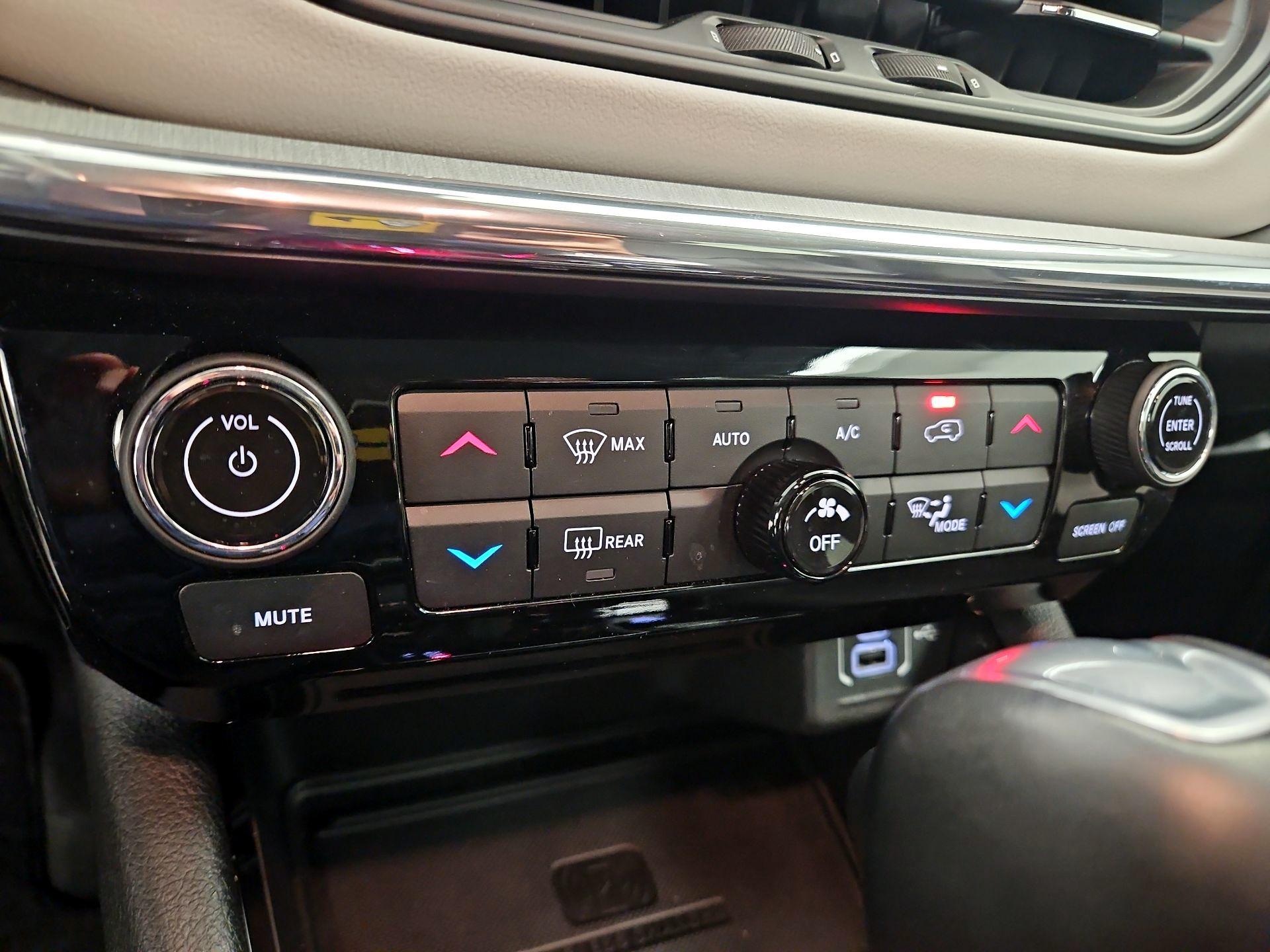 Thumbnail: 2022 Jeep Compass - 17