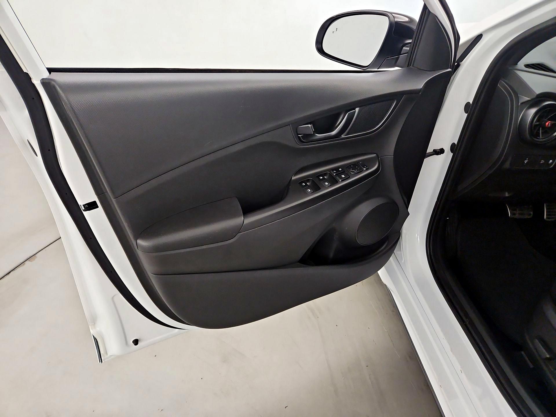 Thumbnail: 2023 Hyundai Kona - 12