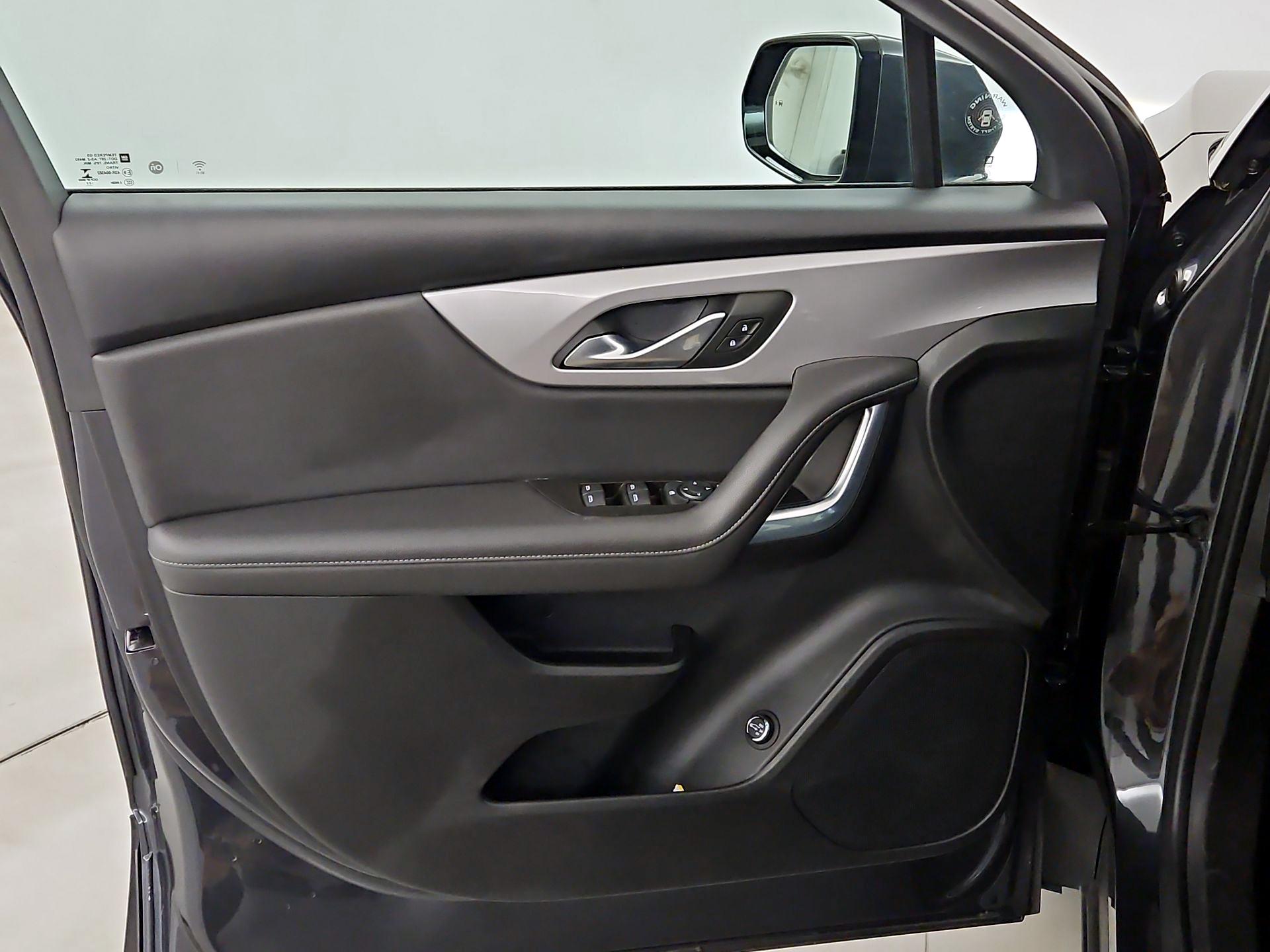 Thumbnail: 2022 Chevrolet Blazer - 12