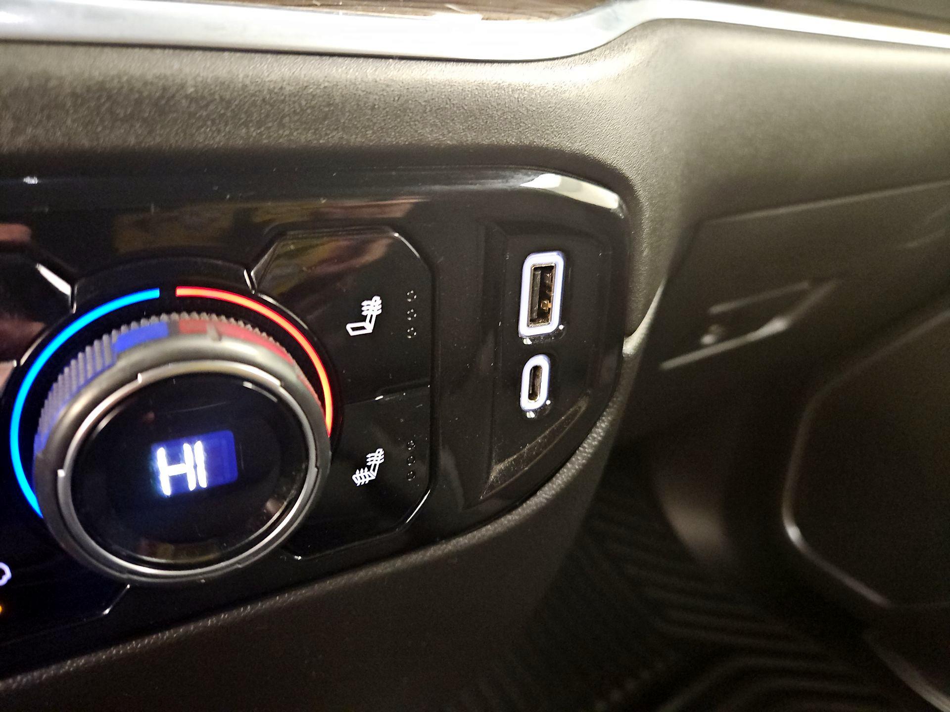 Thumbnail: 2022 Chevrolet Silverado 1500 - 18