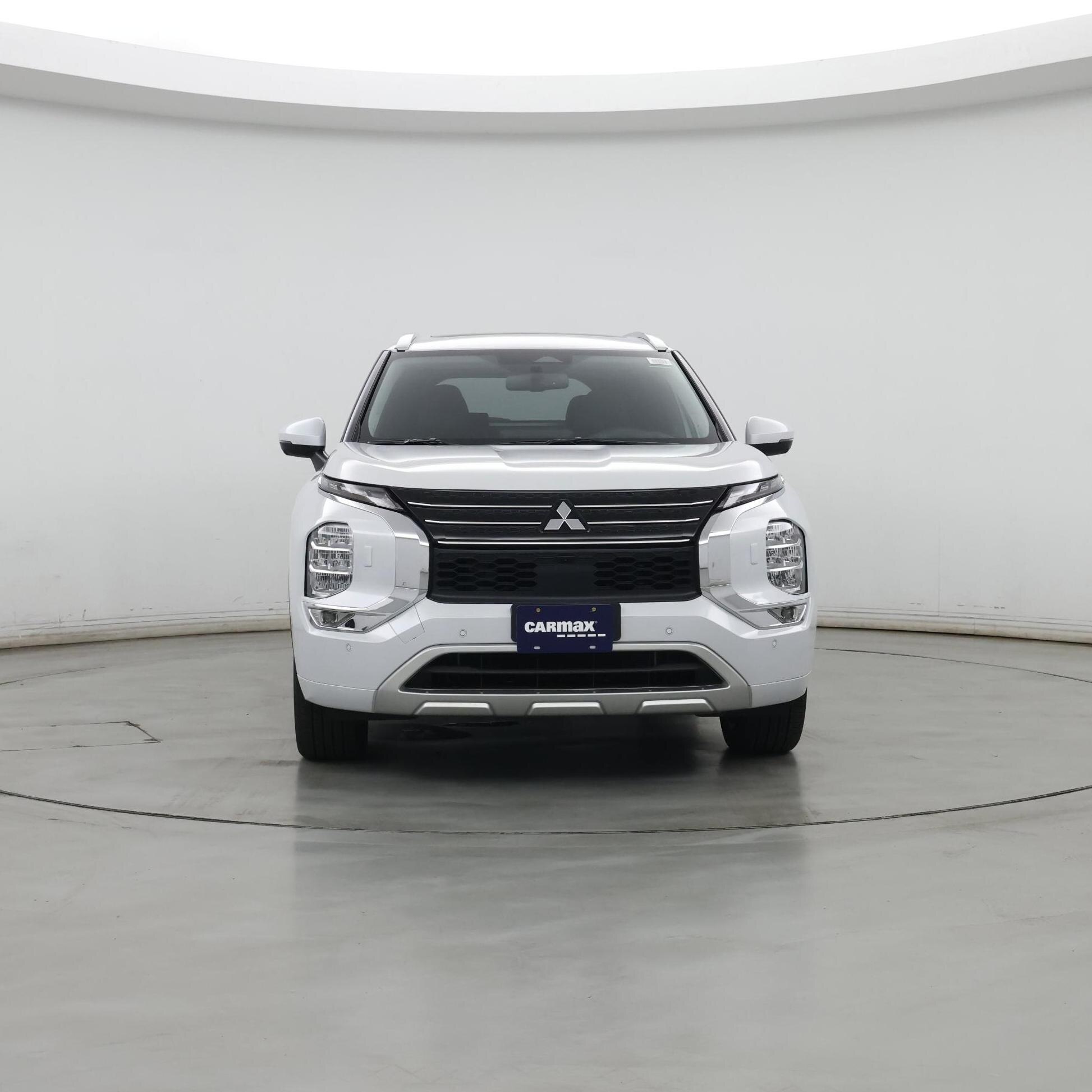 Thumbnail: 2023 Mitsubishi Outlander - 5
