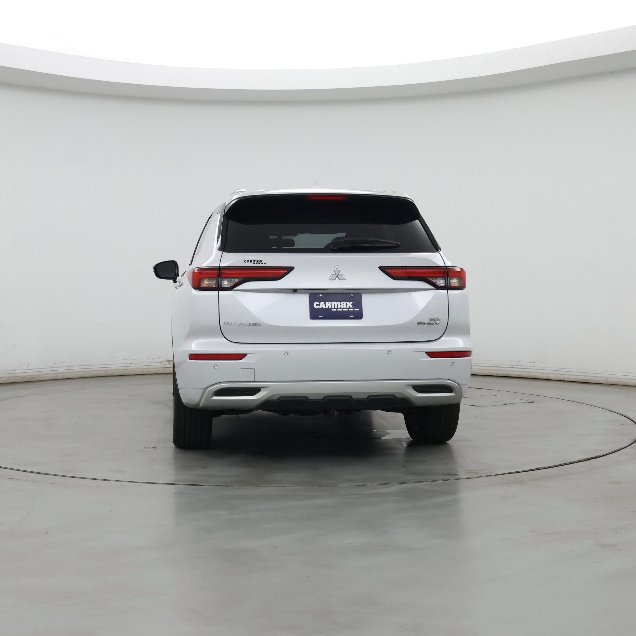 Thumbnail: 2023 Mitsubishi Outlander - 6
