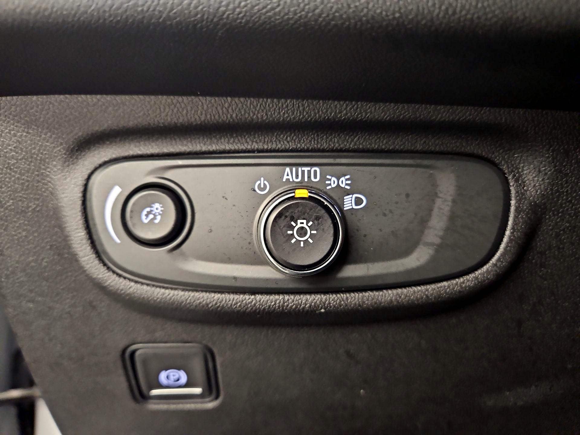 Thumbnail: 2022 GMC Terrain - 13