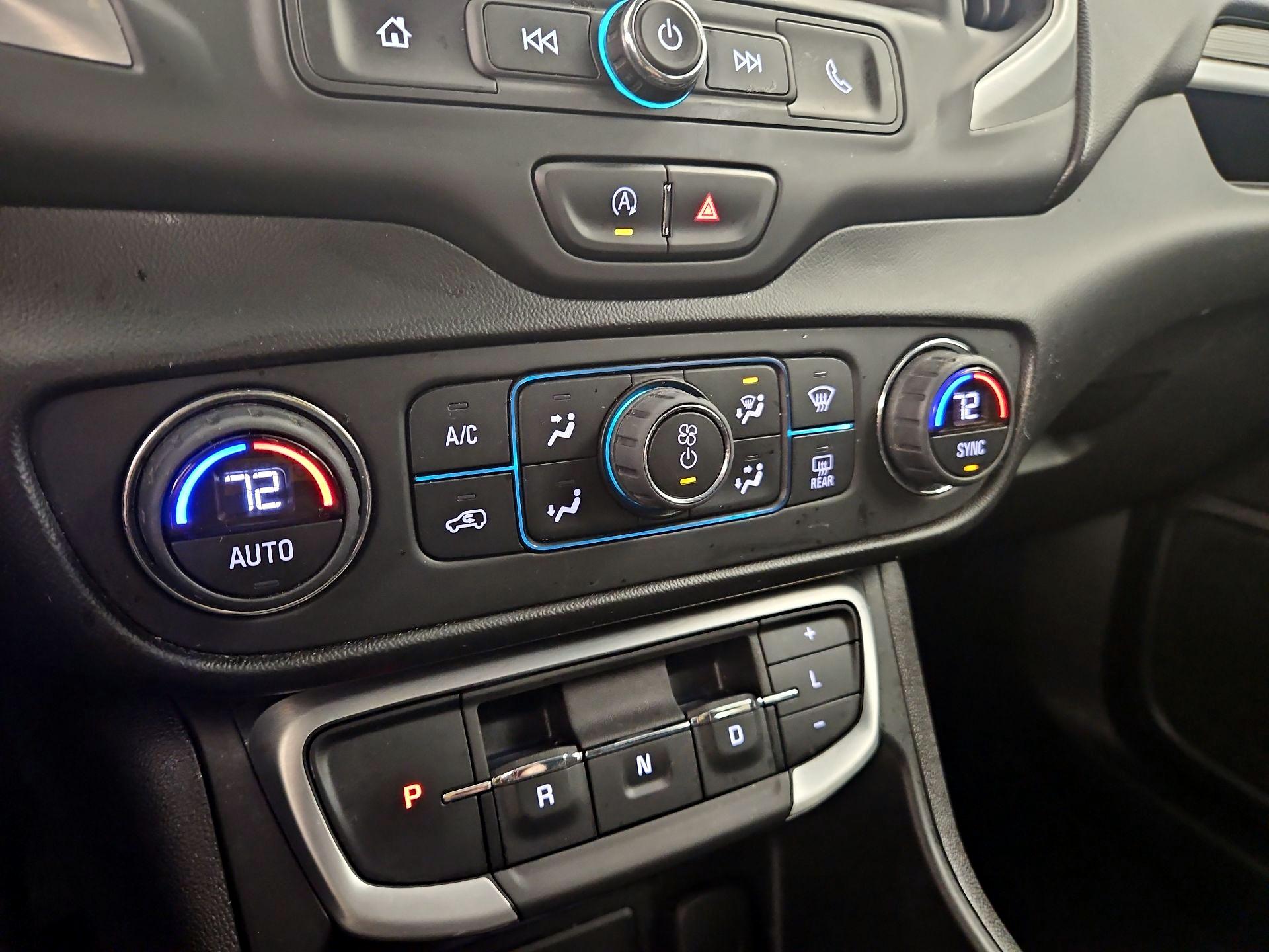 Thumbnail: 2022 GMC Terrain - 16