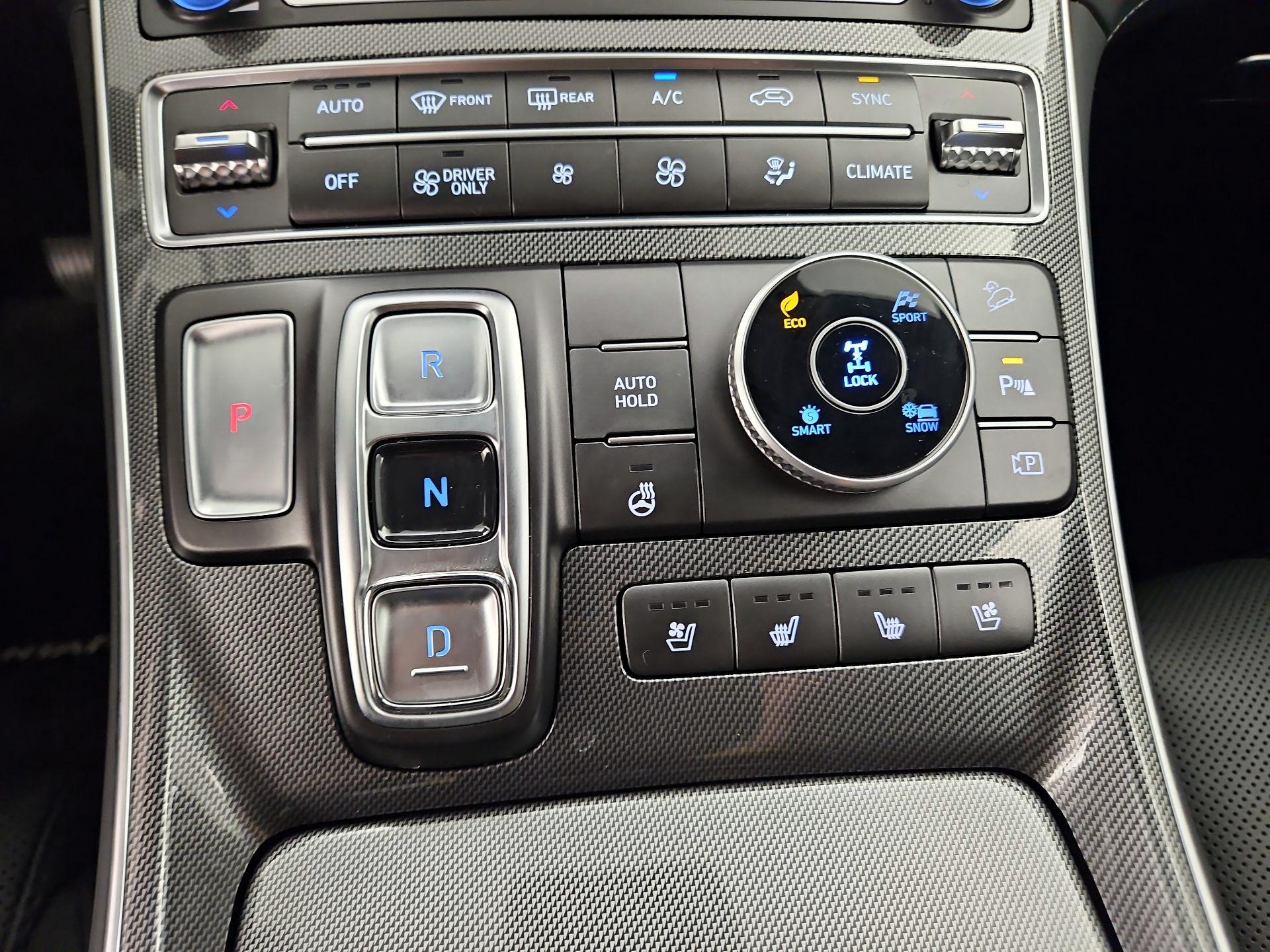 Thumbnail: 2023 Hyundai Santa Fe - 18