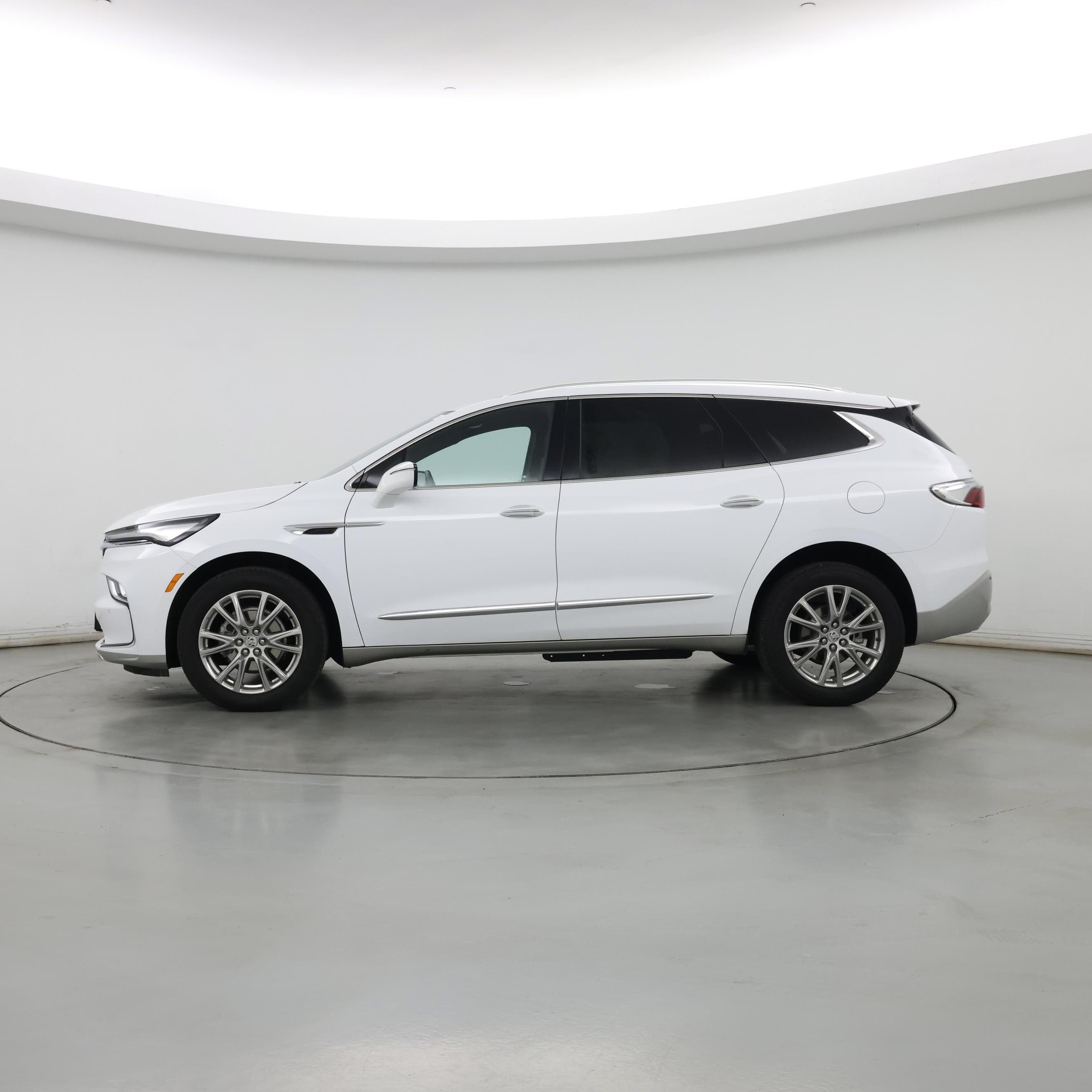 Thumbnail: 2023 Buick Enclave - 3