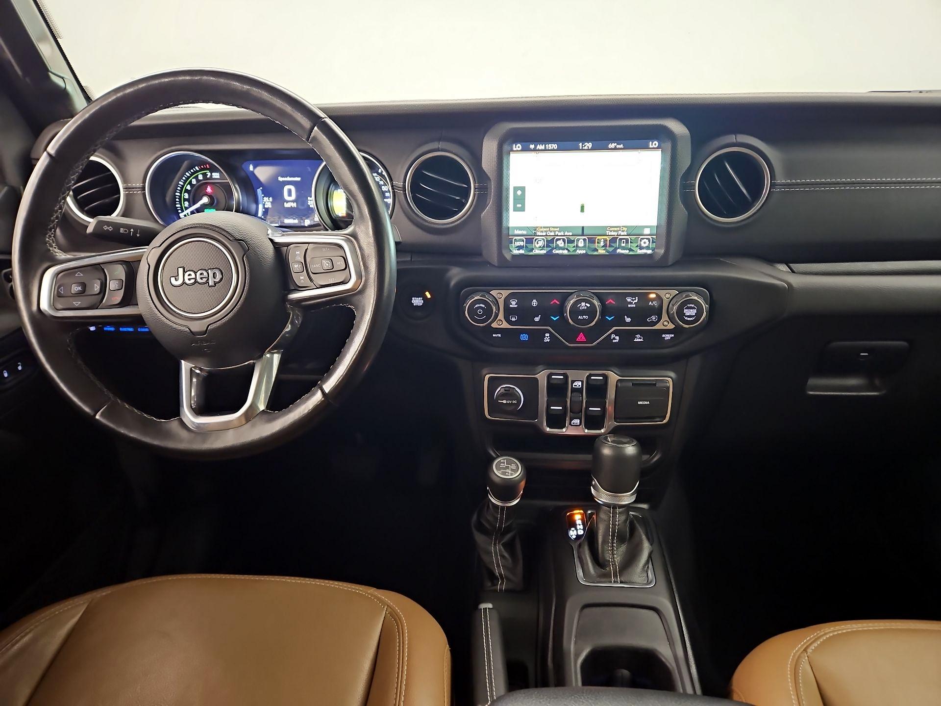 Thumbnail: 2023 Jeep Wrangler - 9