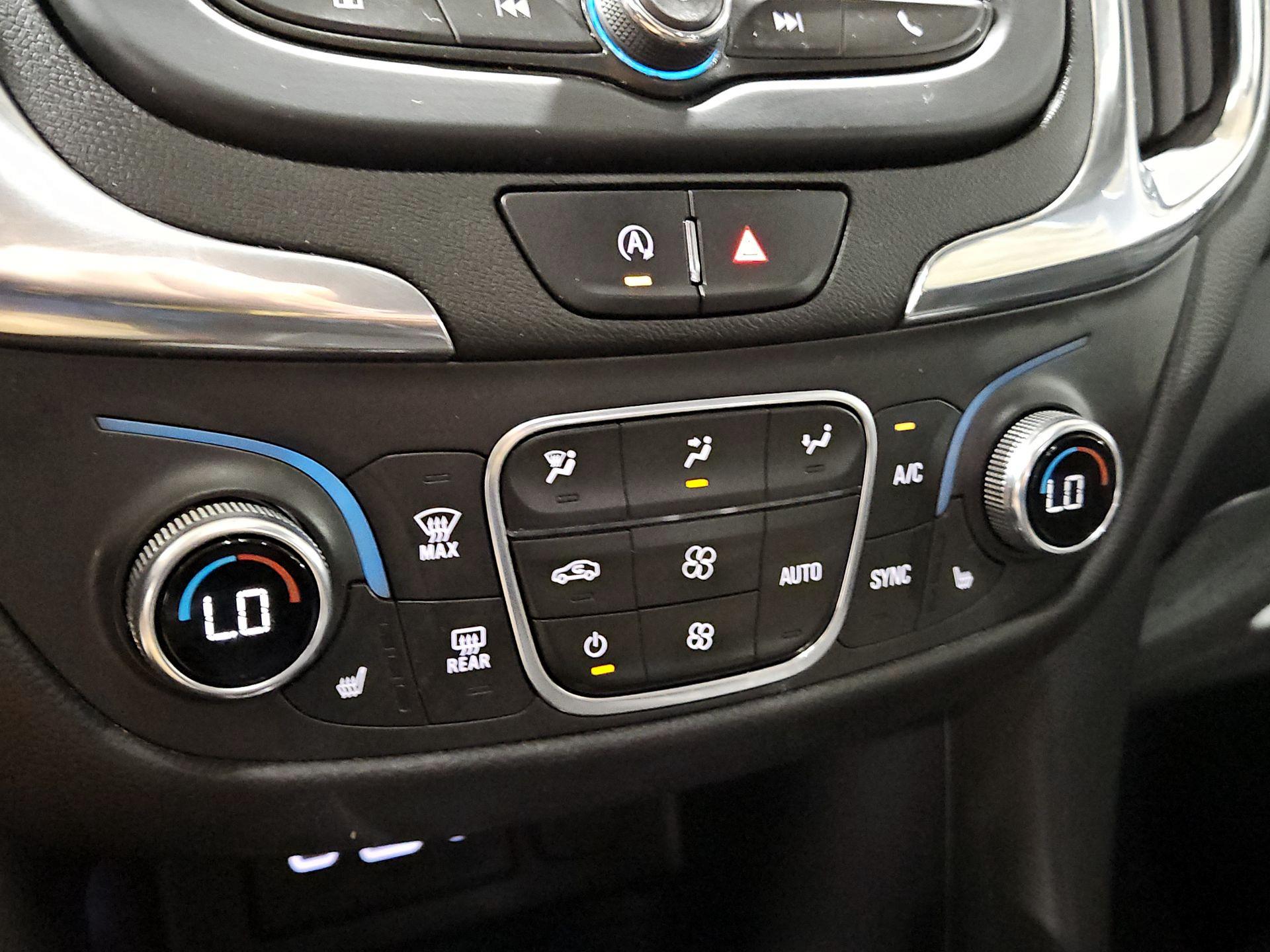 Thumbnail: 2022 Chevrolet Equinox - 16