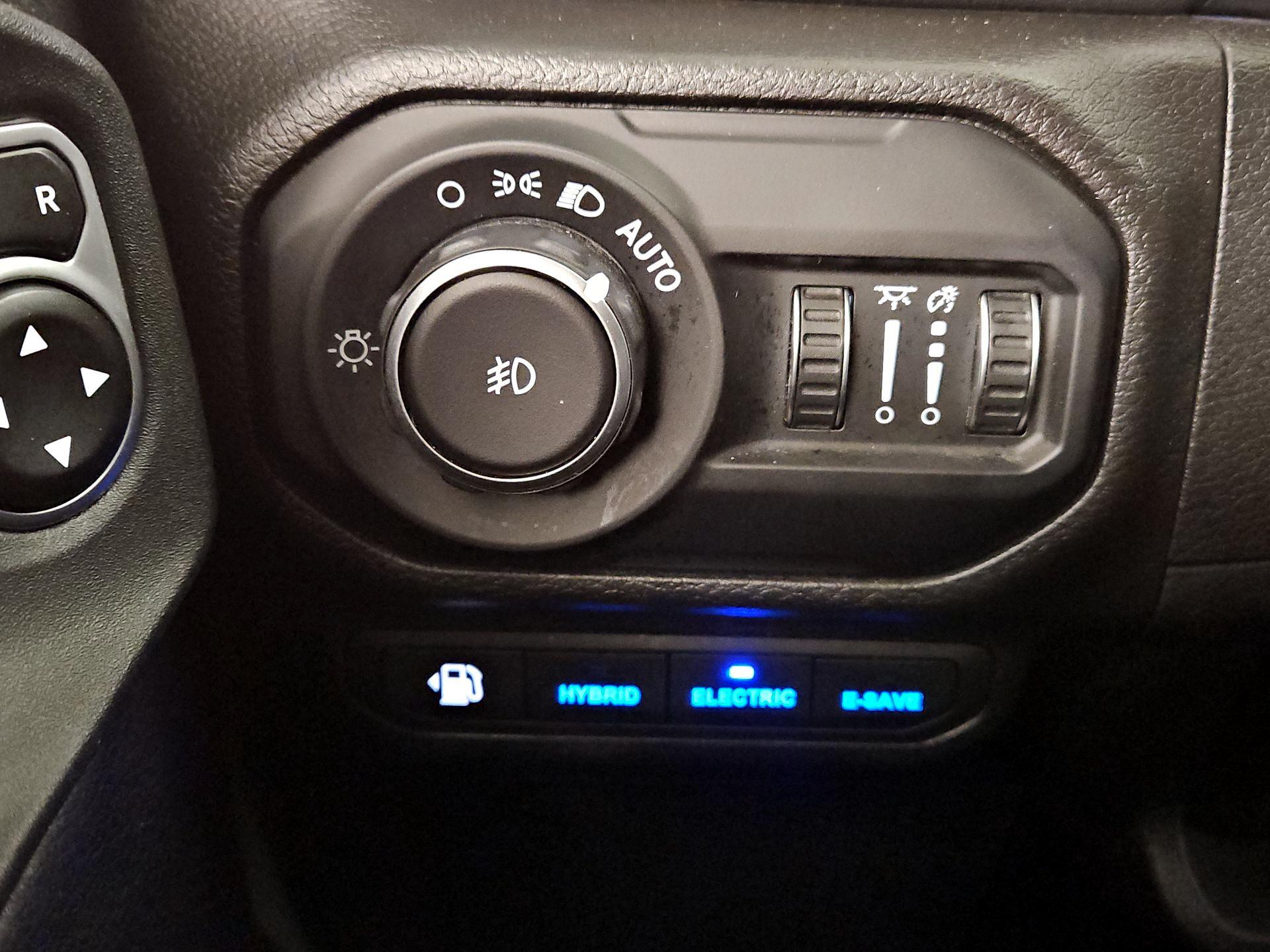 Thumbnail: 2022 Jeep Wrangler - 13