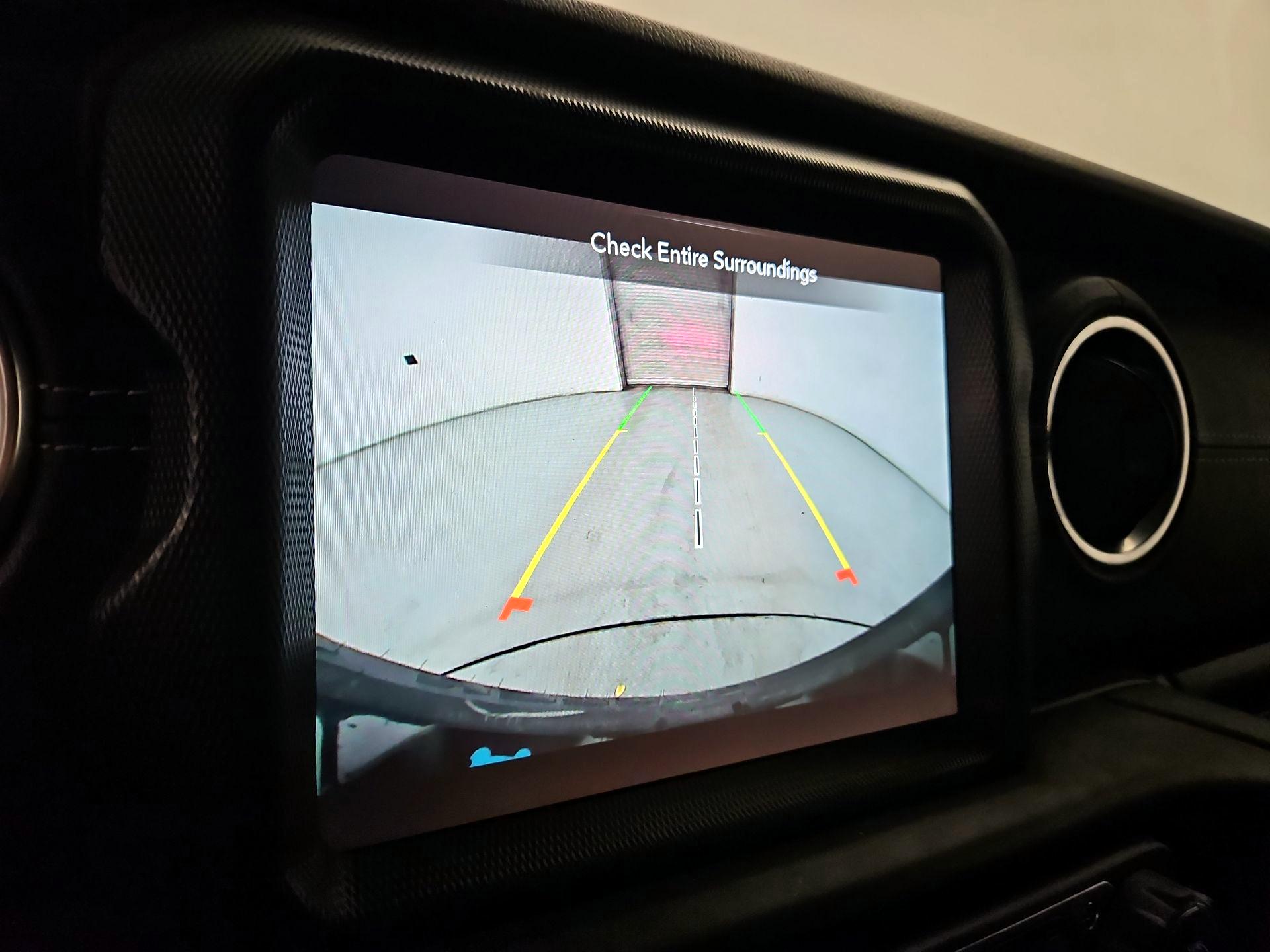 Thumbnail: 2022 Jeep Wrangler - 14