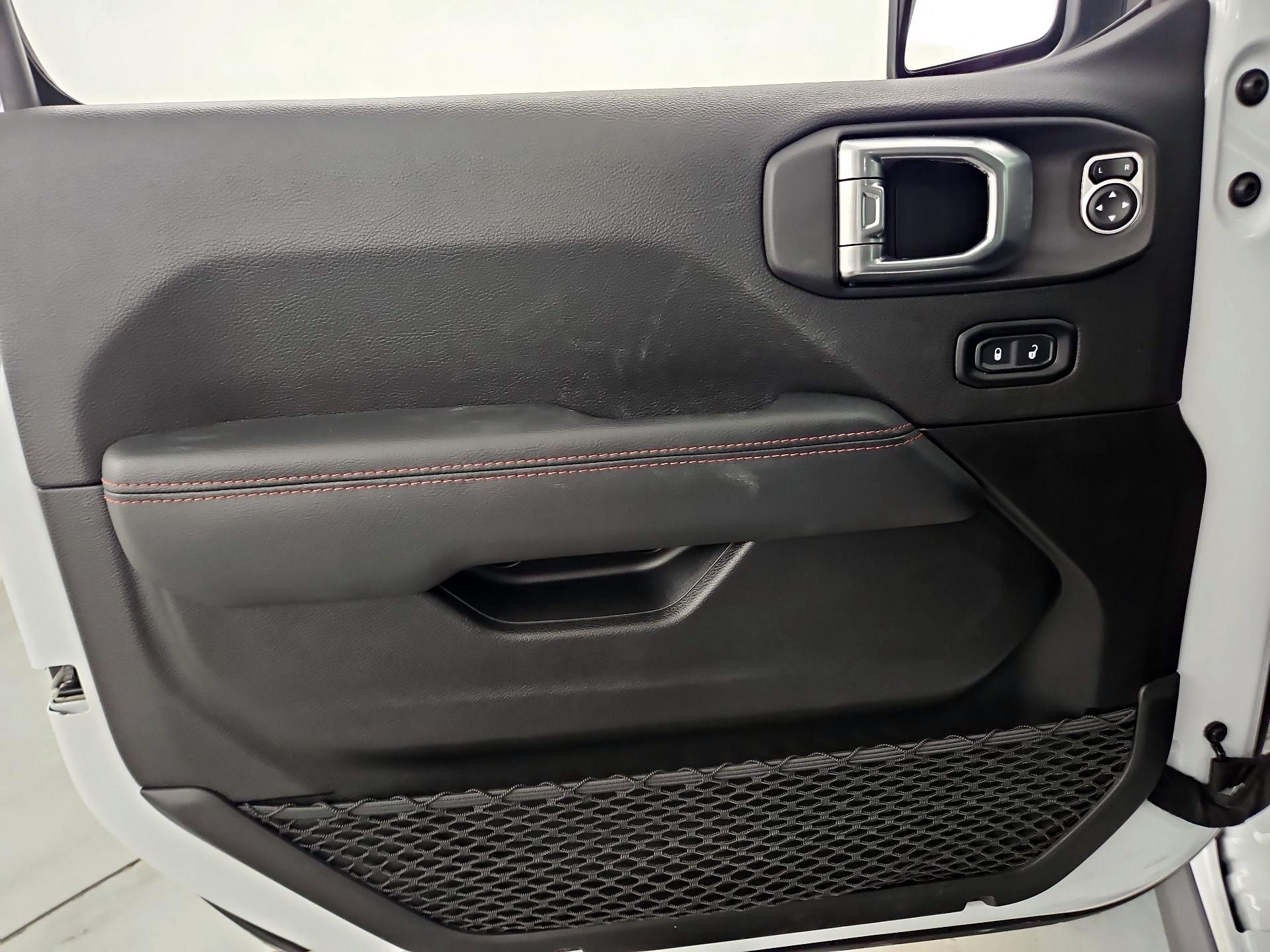 Thumbnail: 2023 Jeep Gladiator - 12