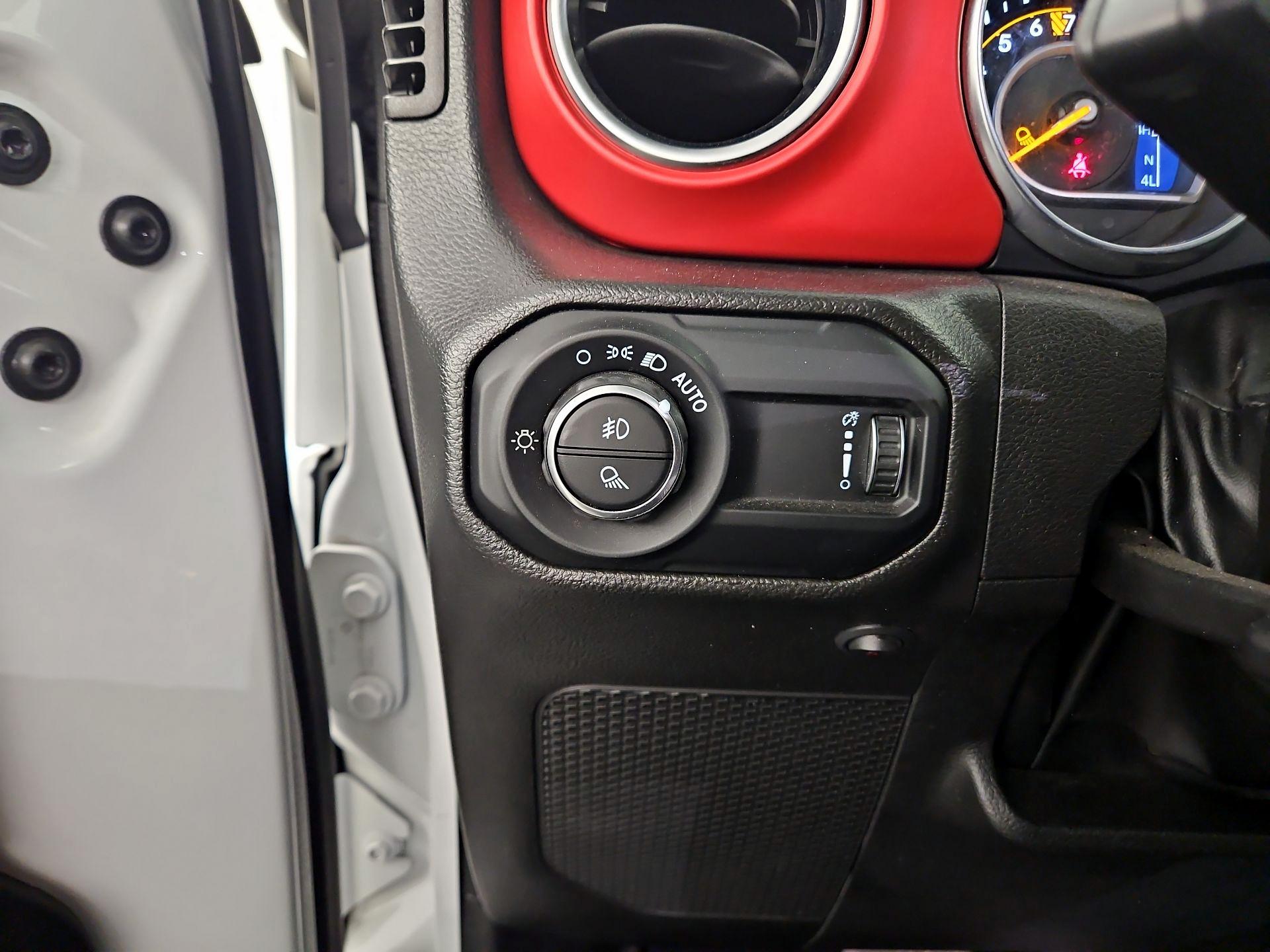 Thumbnail: 2023 Jeep Gladiator - 13