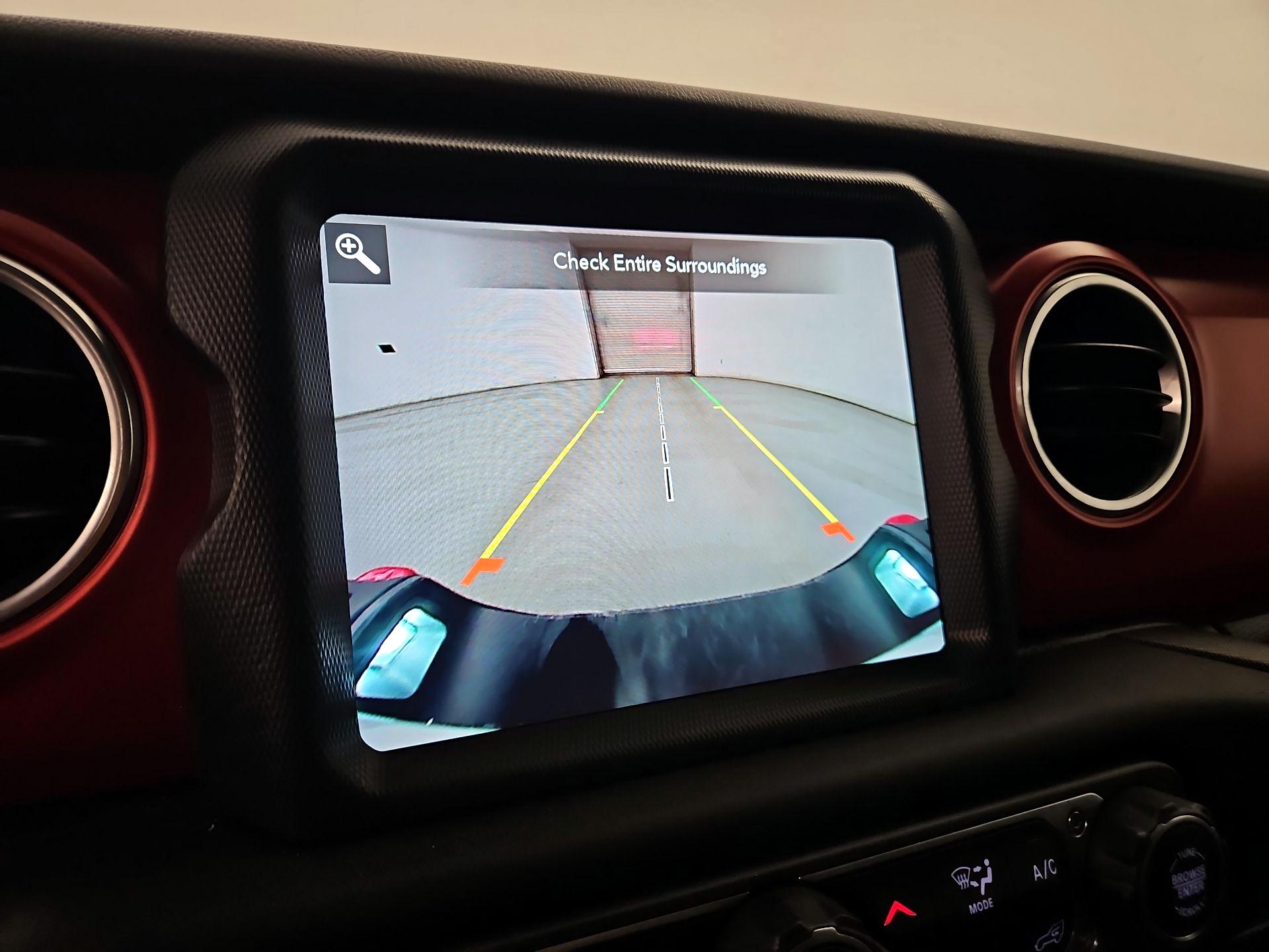 Thumbnail: 2023 Jeep Gladiator - 15