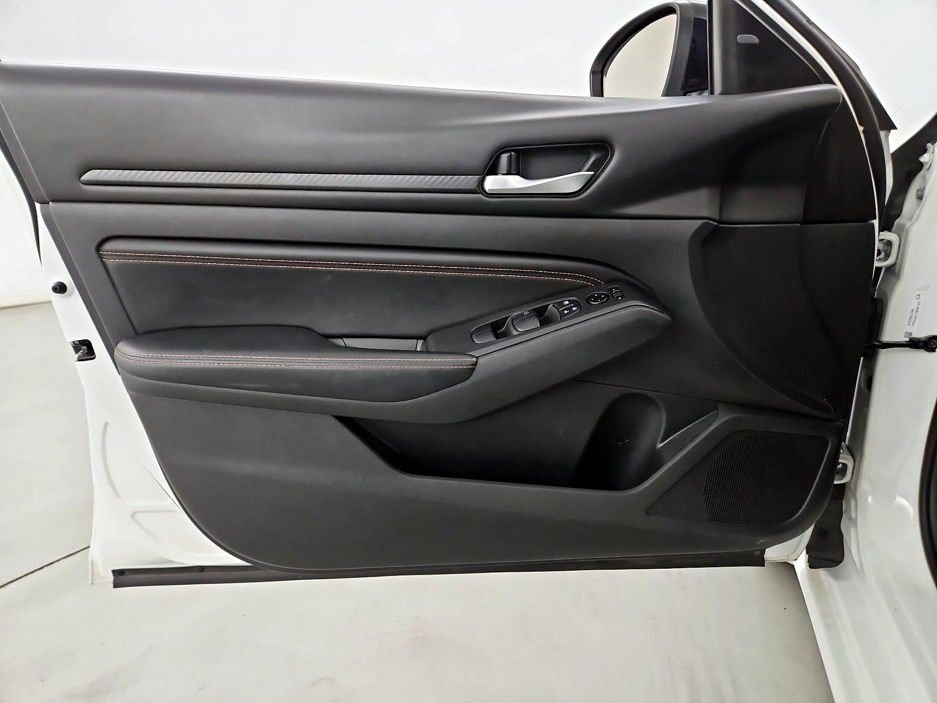 Thumbnail: 2021 Nissan Altima - 12