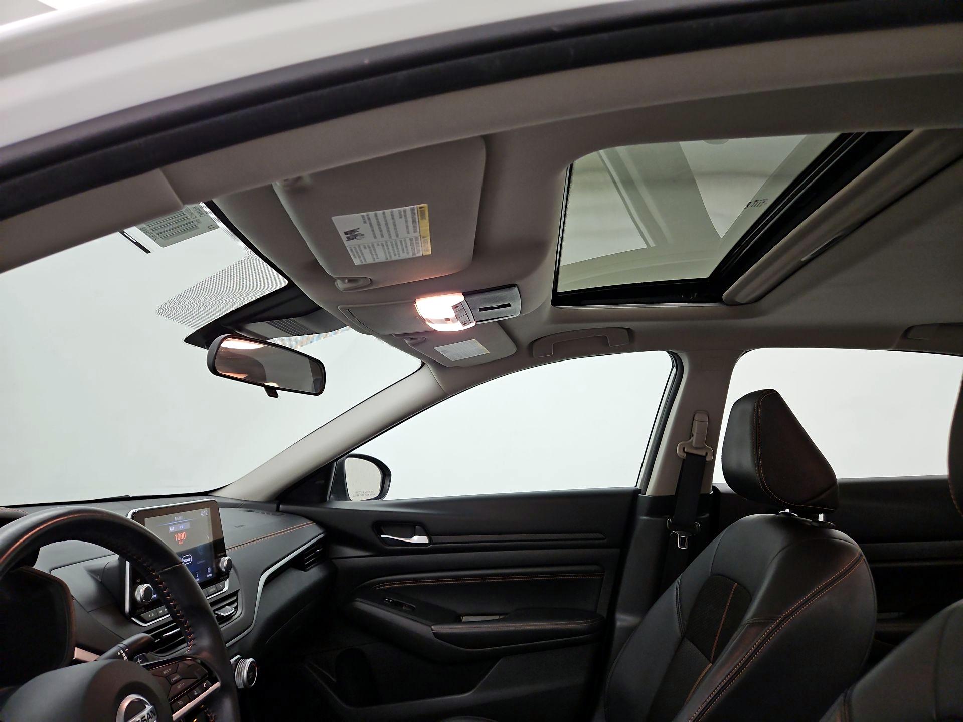 Thumbnail: 2021 Nissan Altima - 19