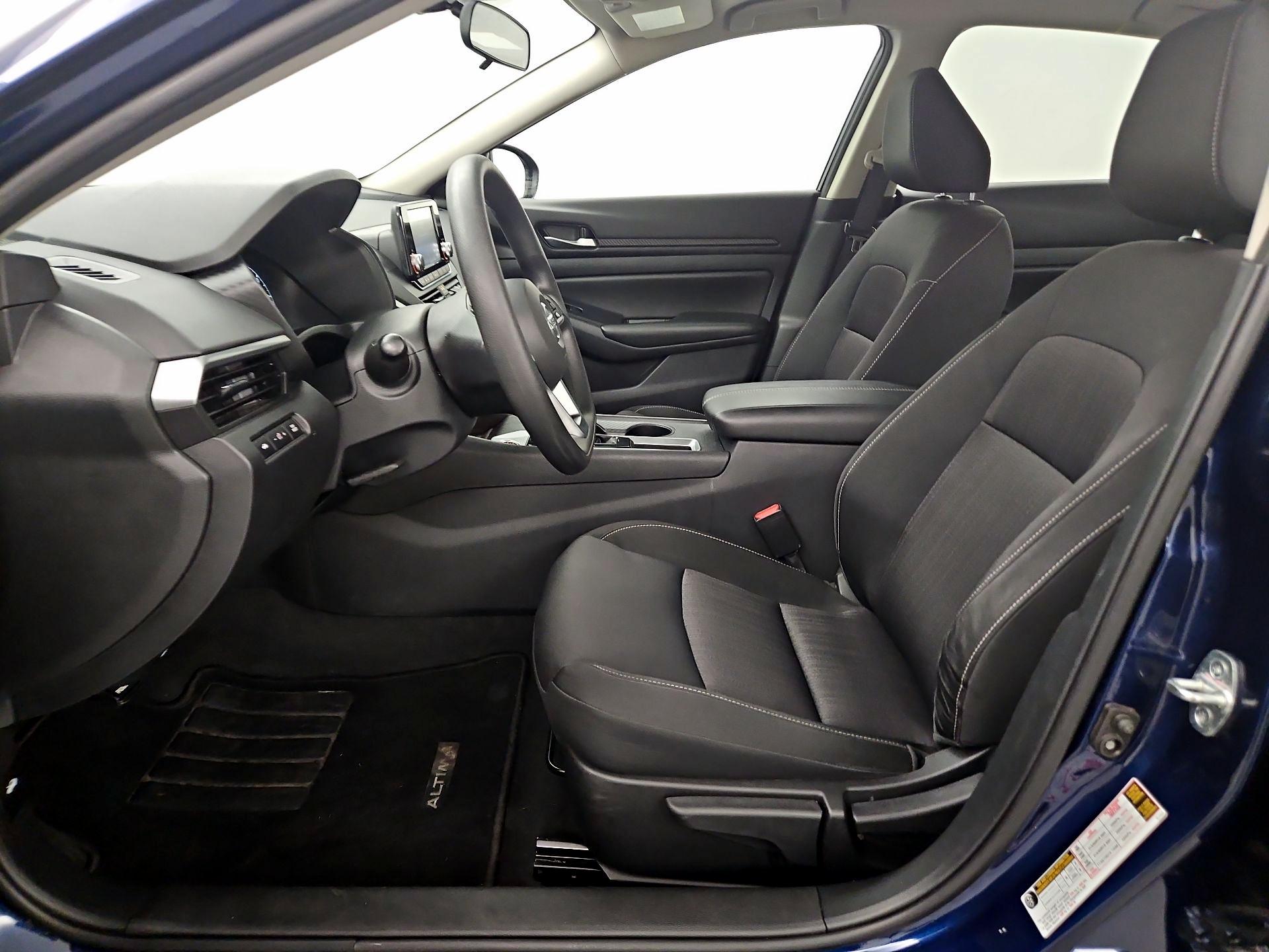 Thumbnail: 2022 Nissan Altima - 11