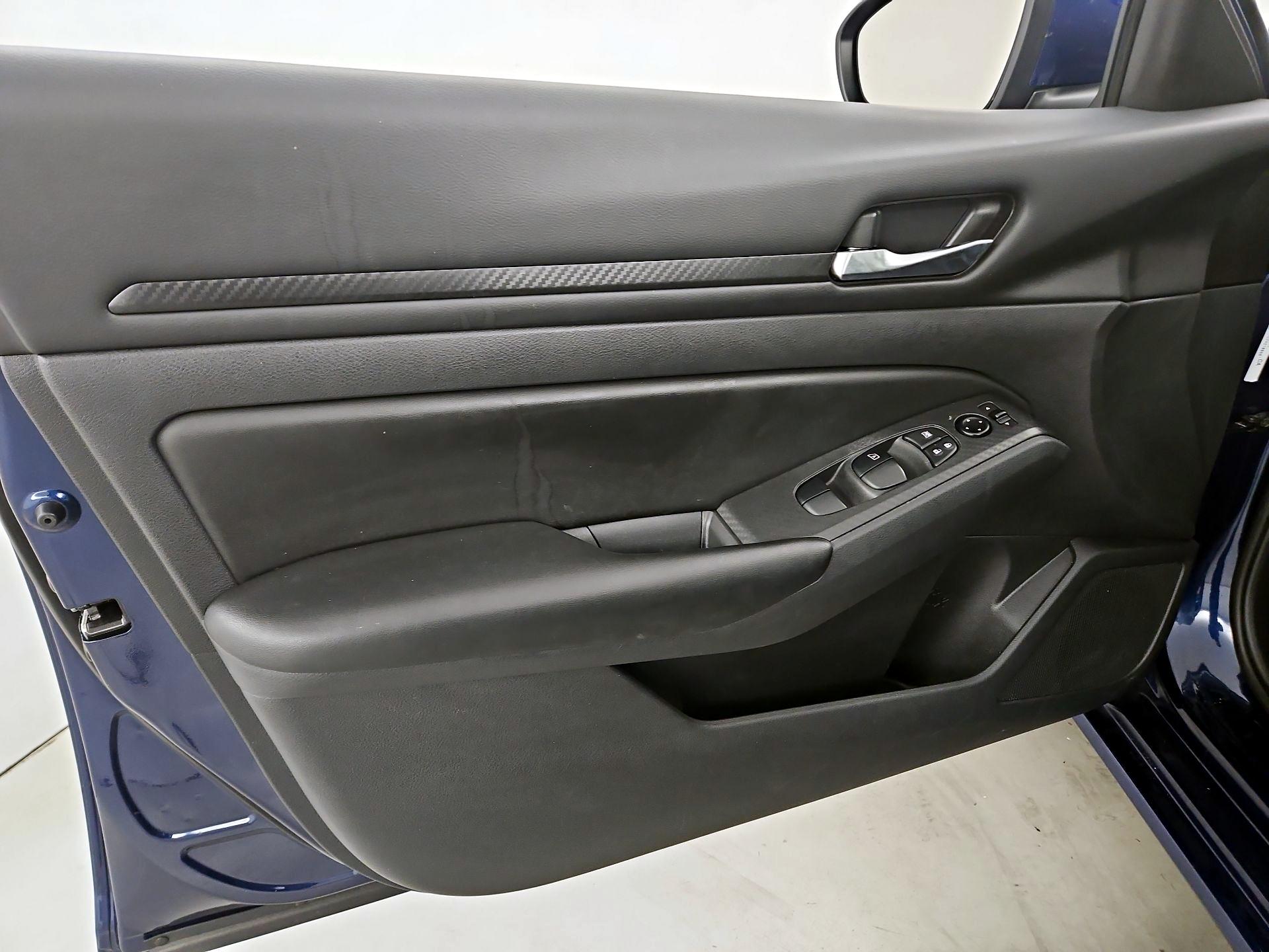 Thumbnail: 2022 Nissan Altima - 12