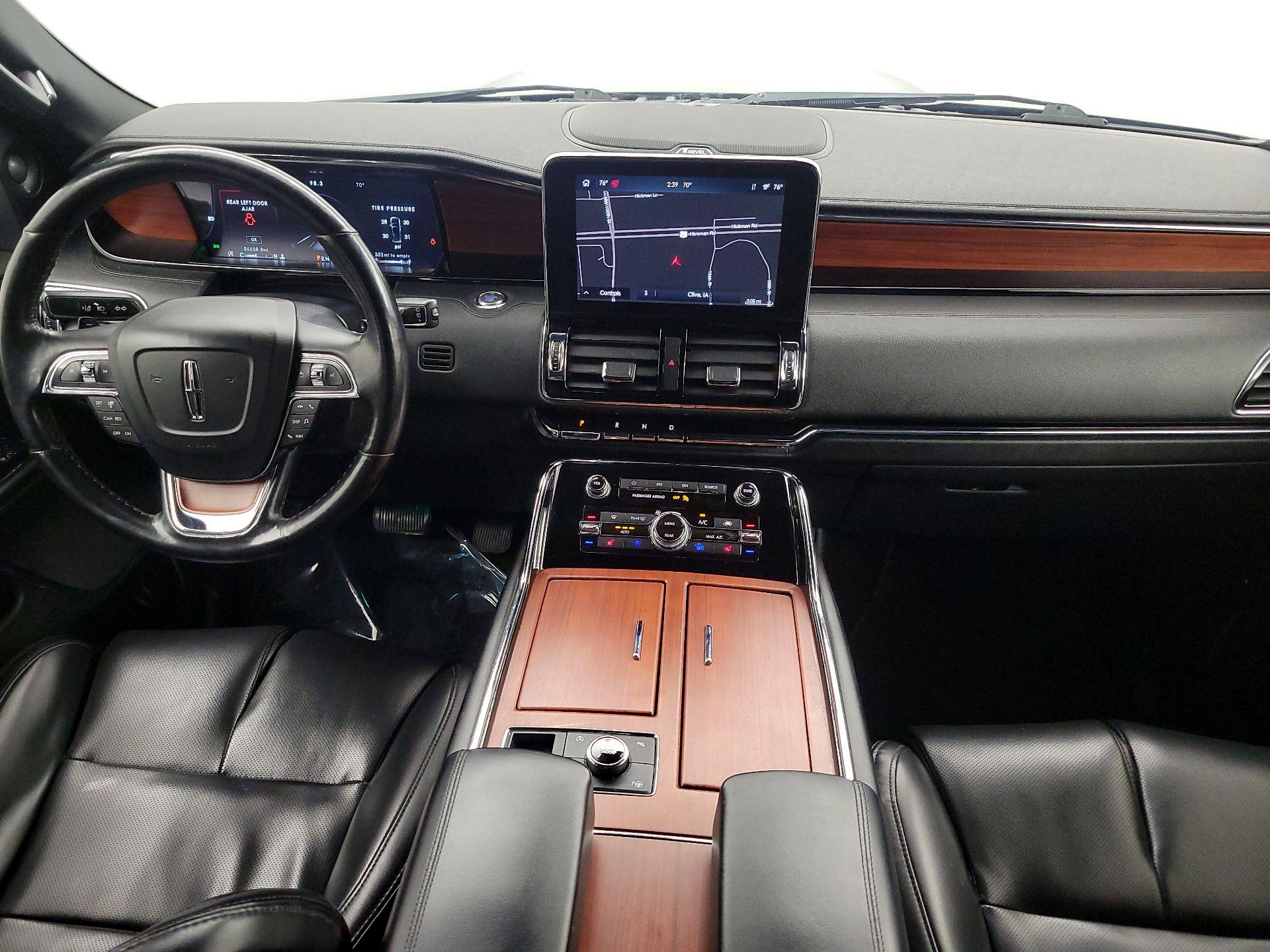 Thumbnail: 2021 Lincoln Navigator - 9