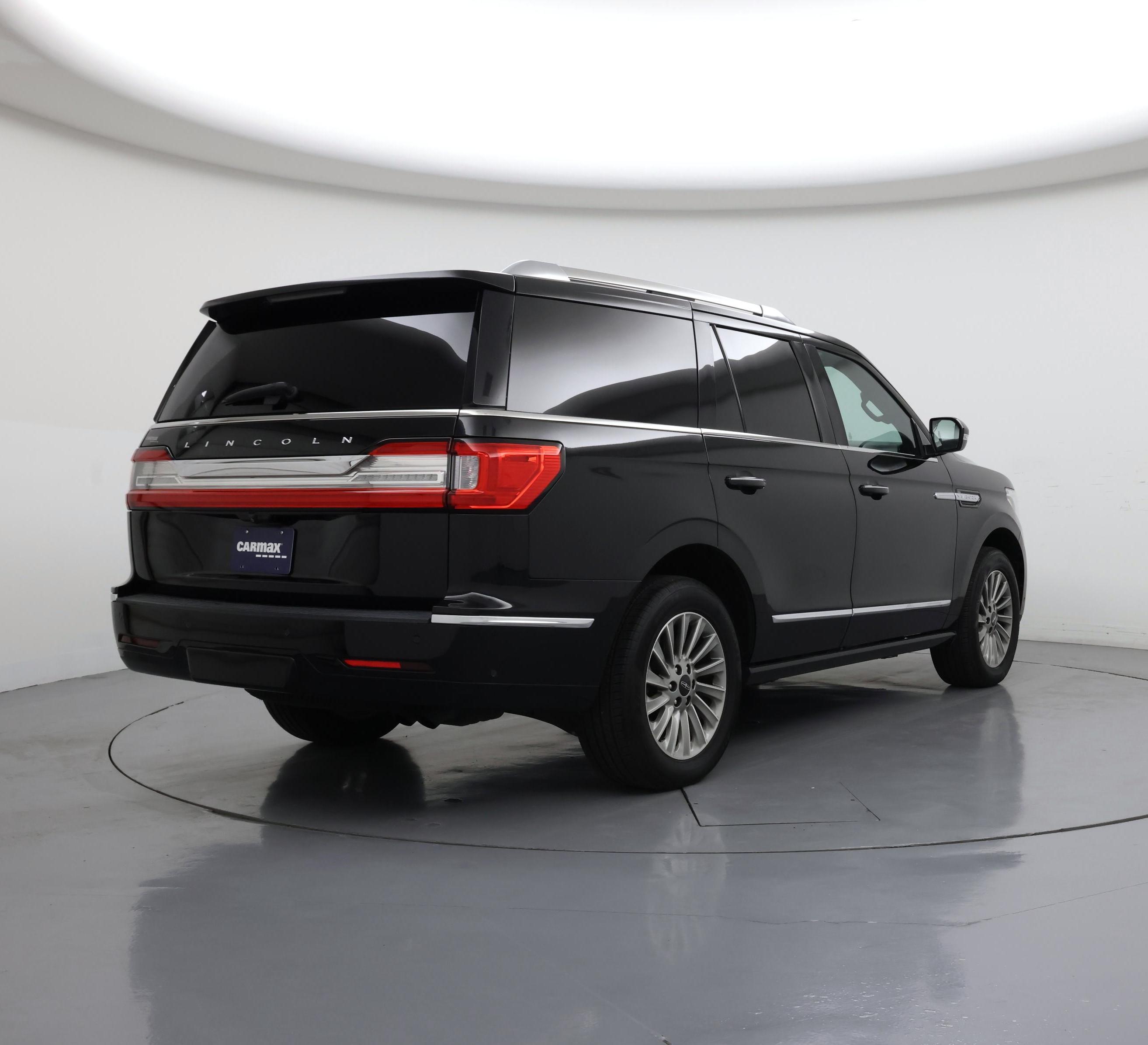 Thumbnail: 2021 Lincoln Navigator - 8