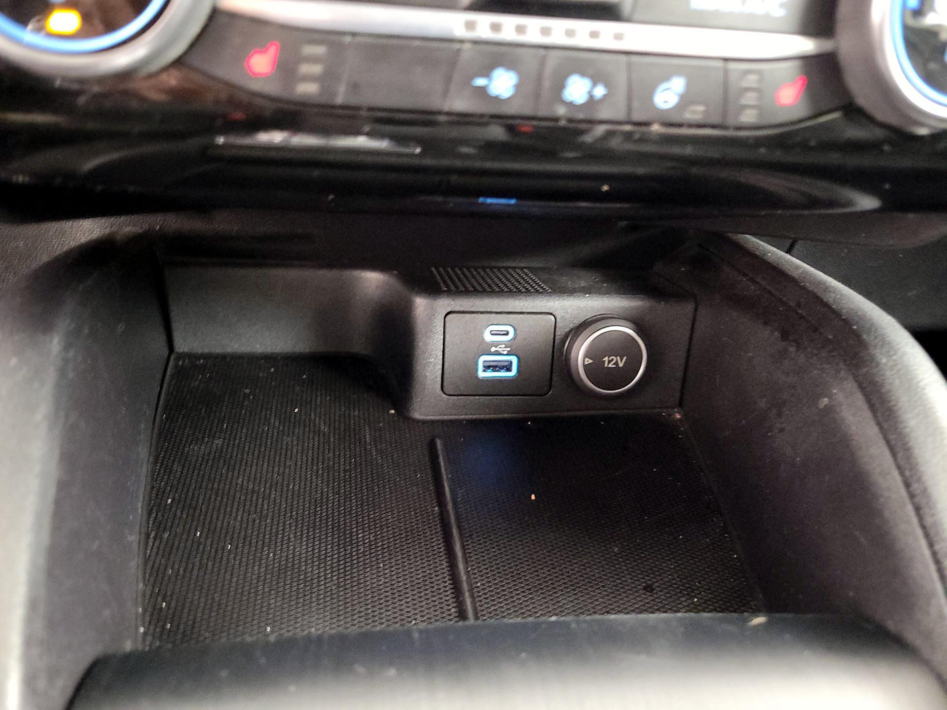 Thumbnail: 2021 Ford Escape - 18