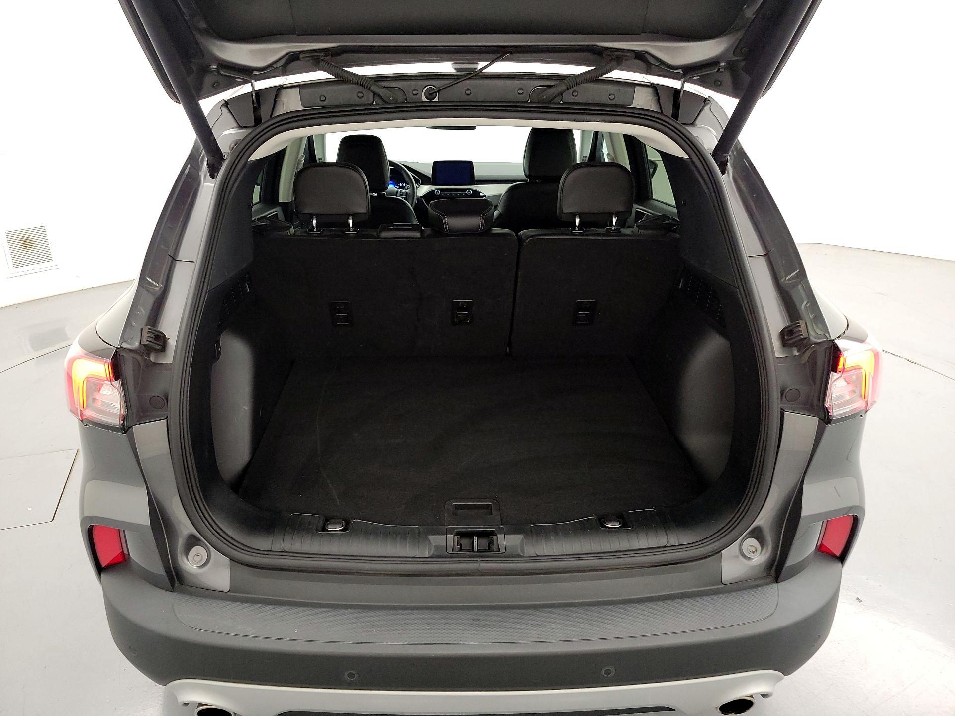 Thumbnail: 2021 Ford Escape - 20