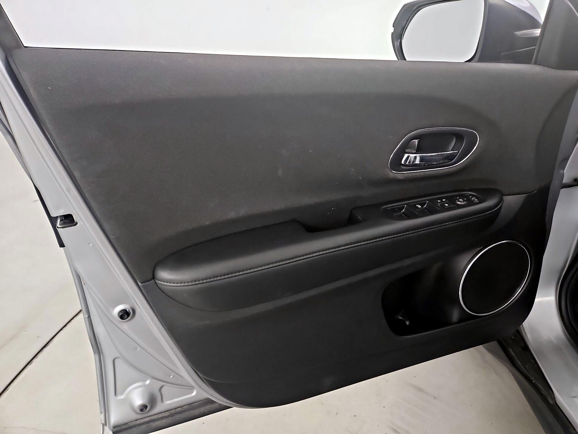 Thumbnail: 2022 Honda HR-V - 12