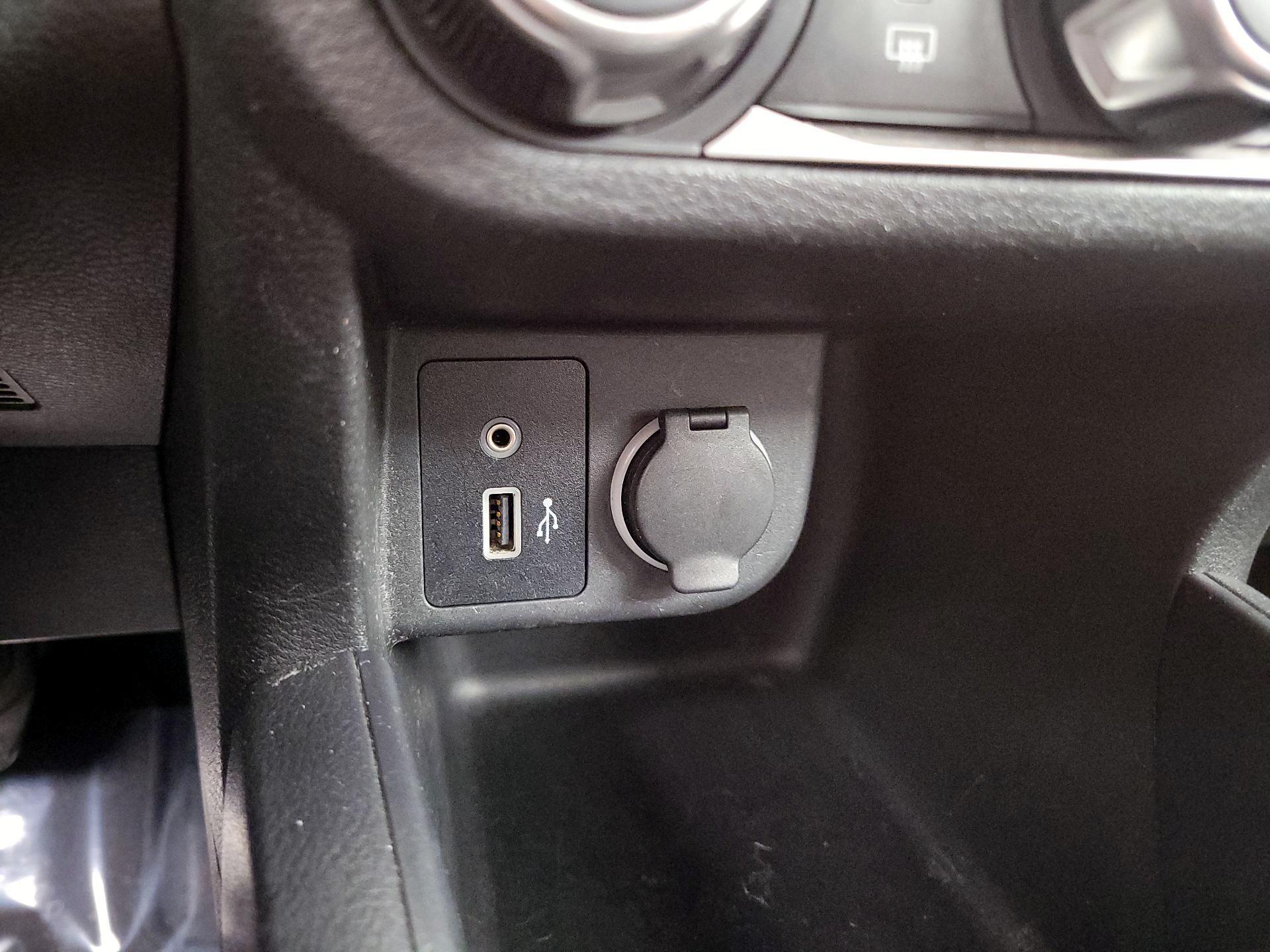 Thumbnail: 2020 Nissan Kicks - 18