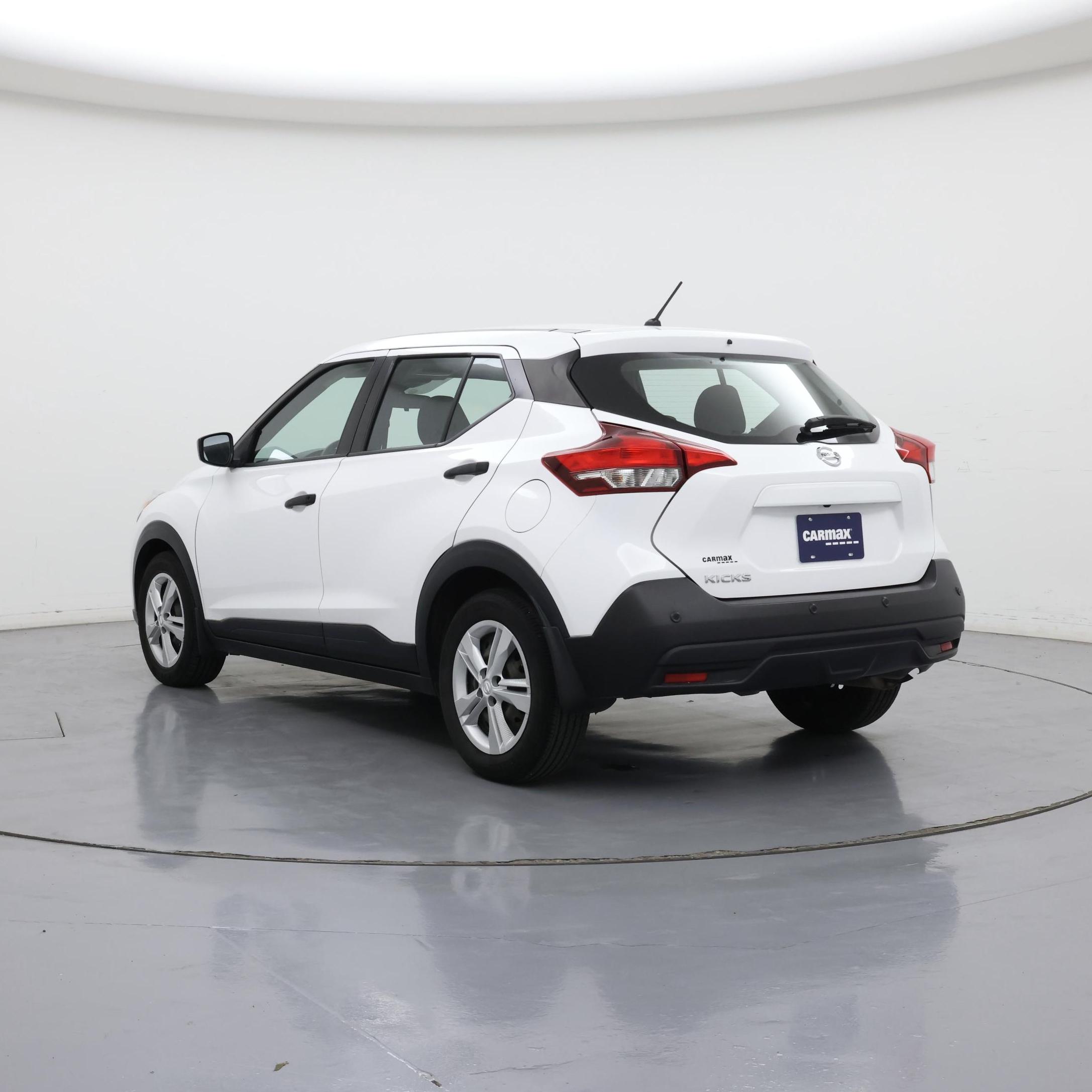 Thumbnail: 2020 Nissan Kicks - 2