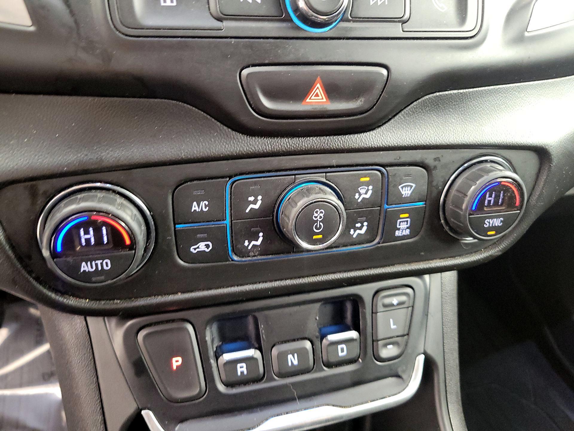 Thumbnail: 2021 GMC Terrain - 16