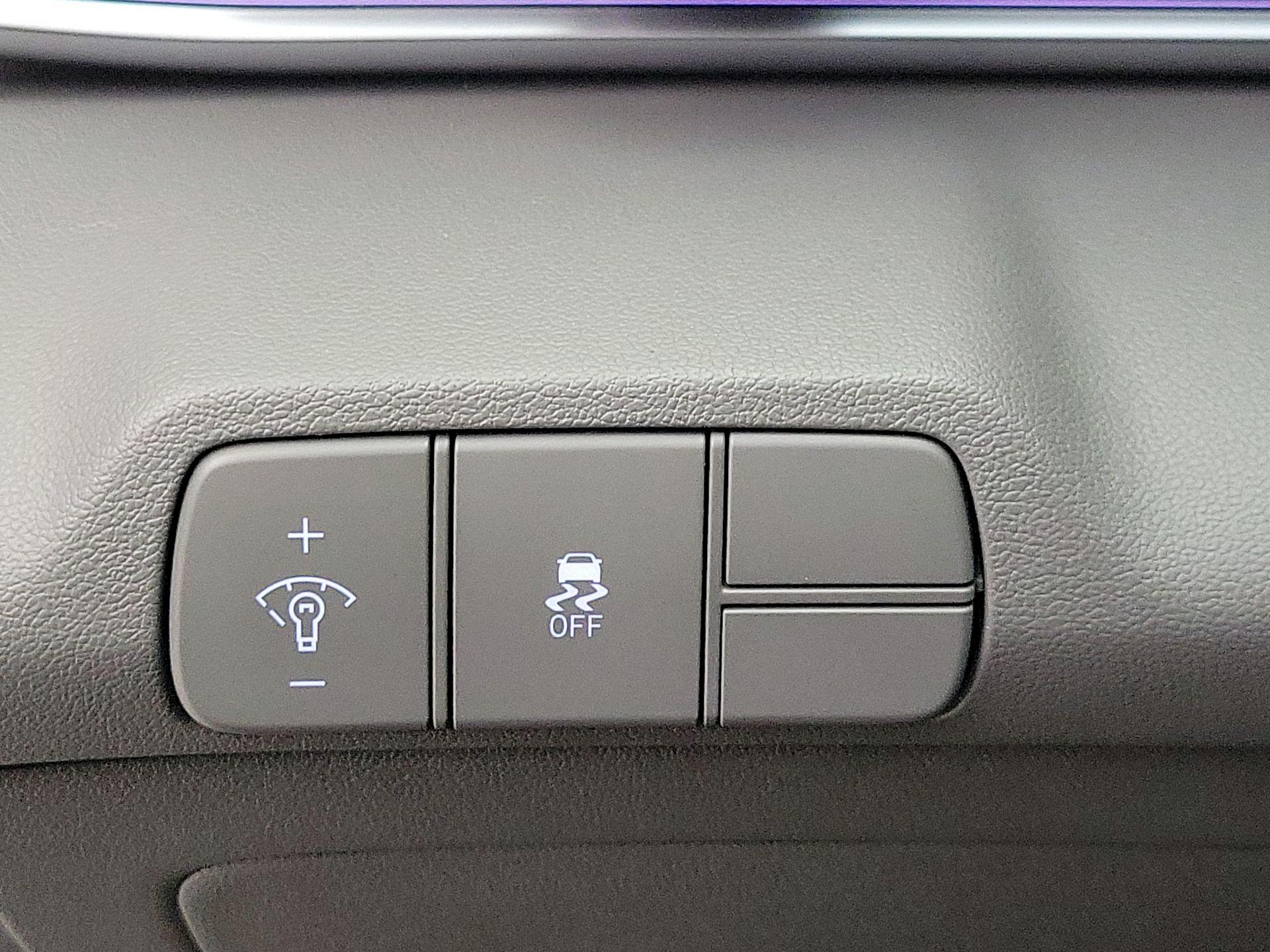 Thumbnail: 2024 Hyundai Elantra - 13