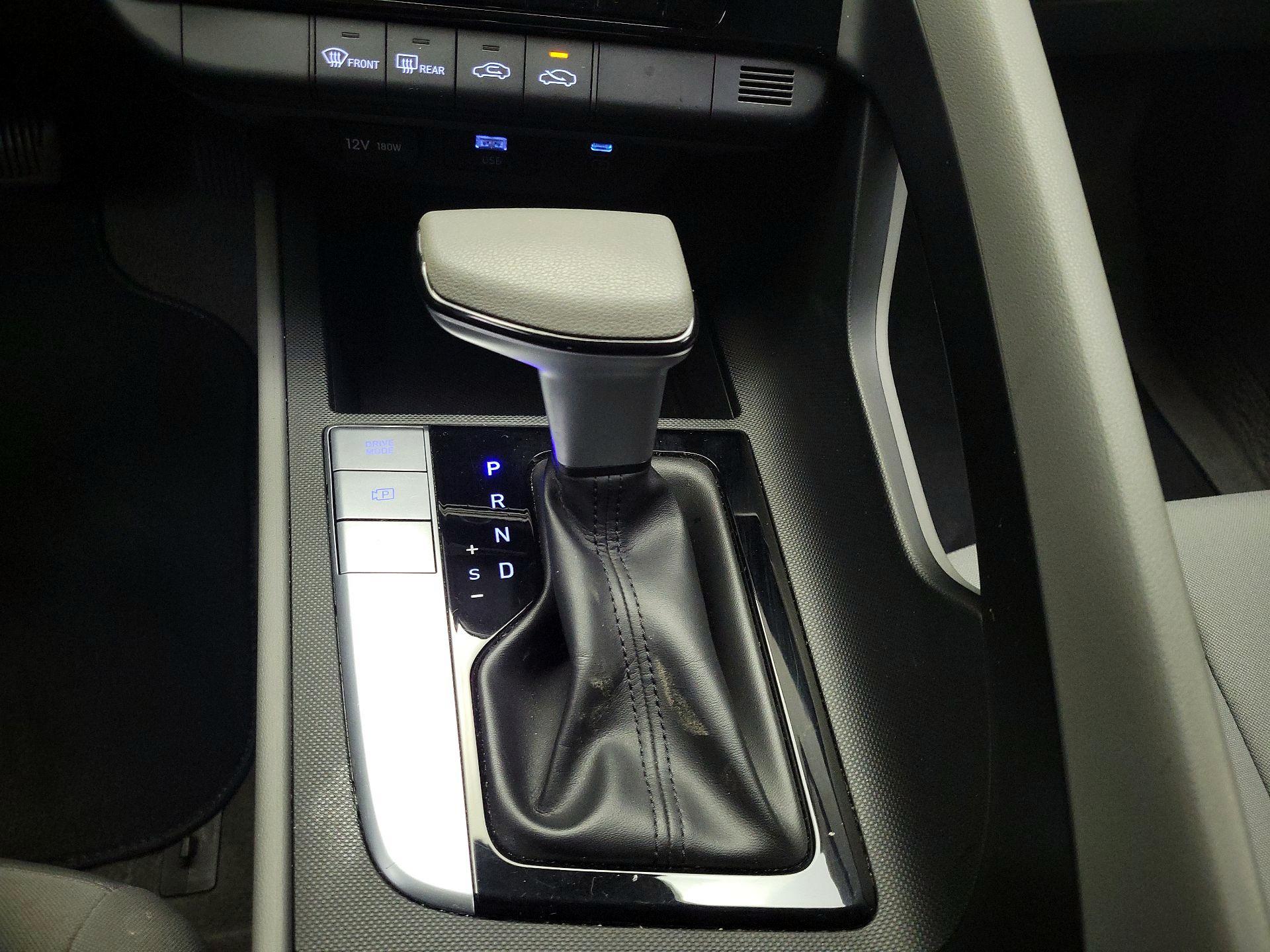 Thumbnail: 2024 Hyundai Elantra - 18