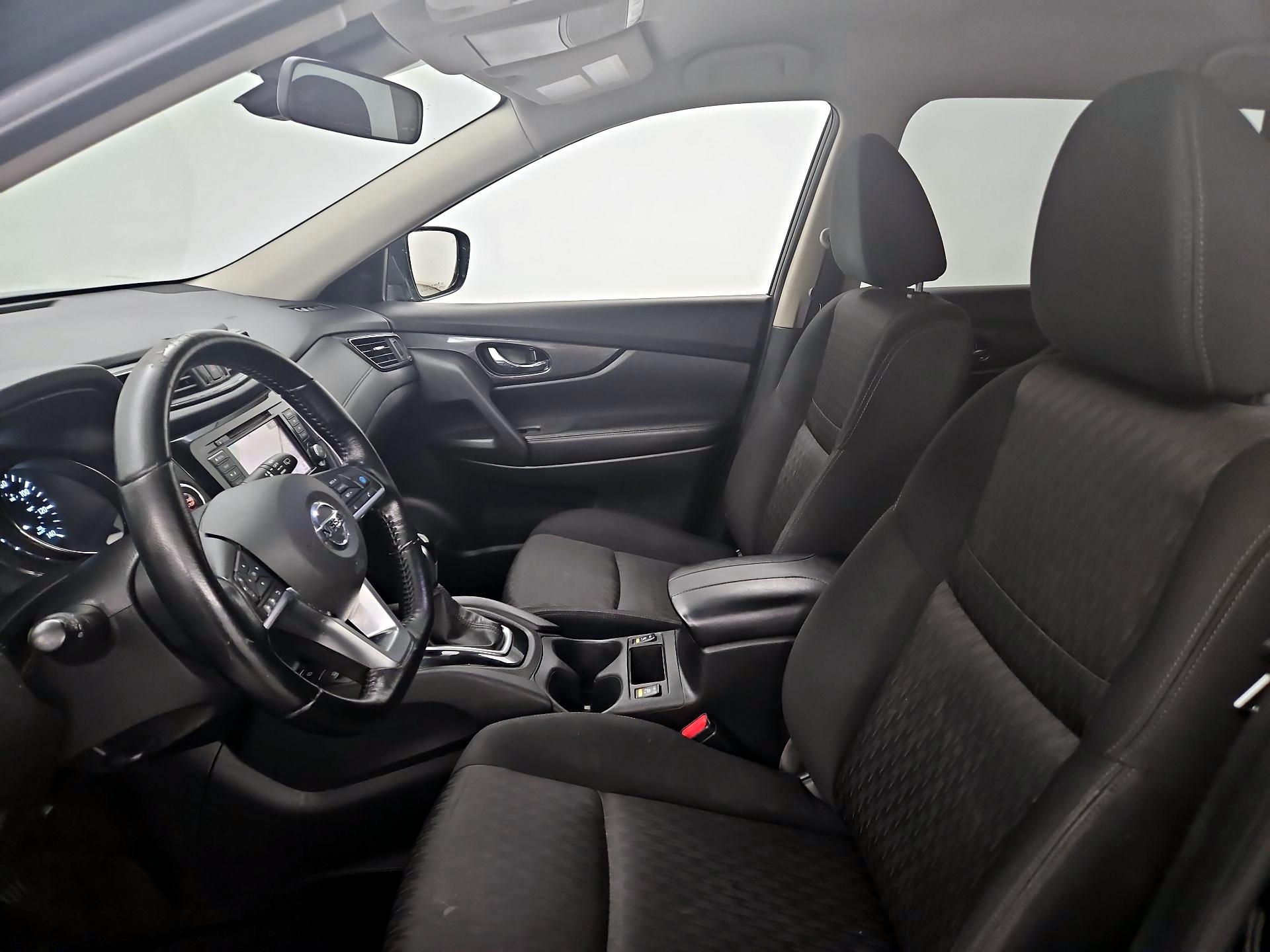 Thumbnail: 2020 Nissan Rogue - 11