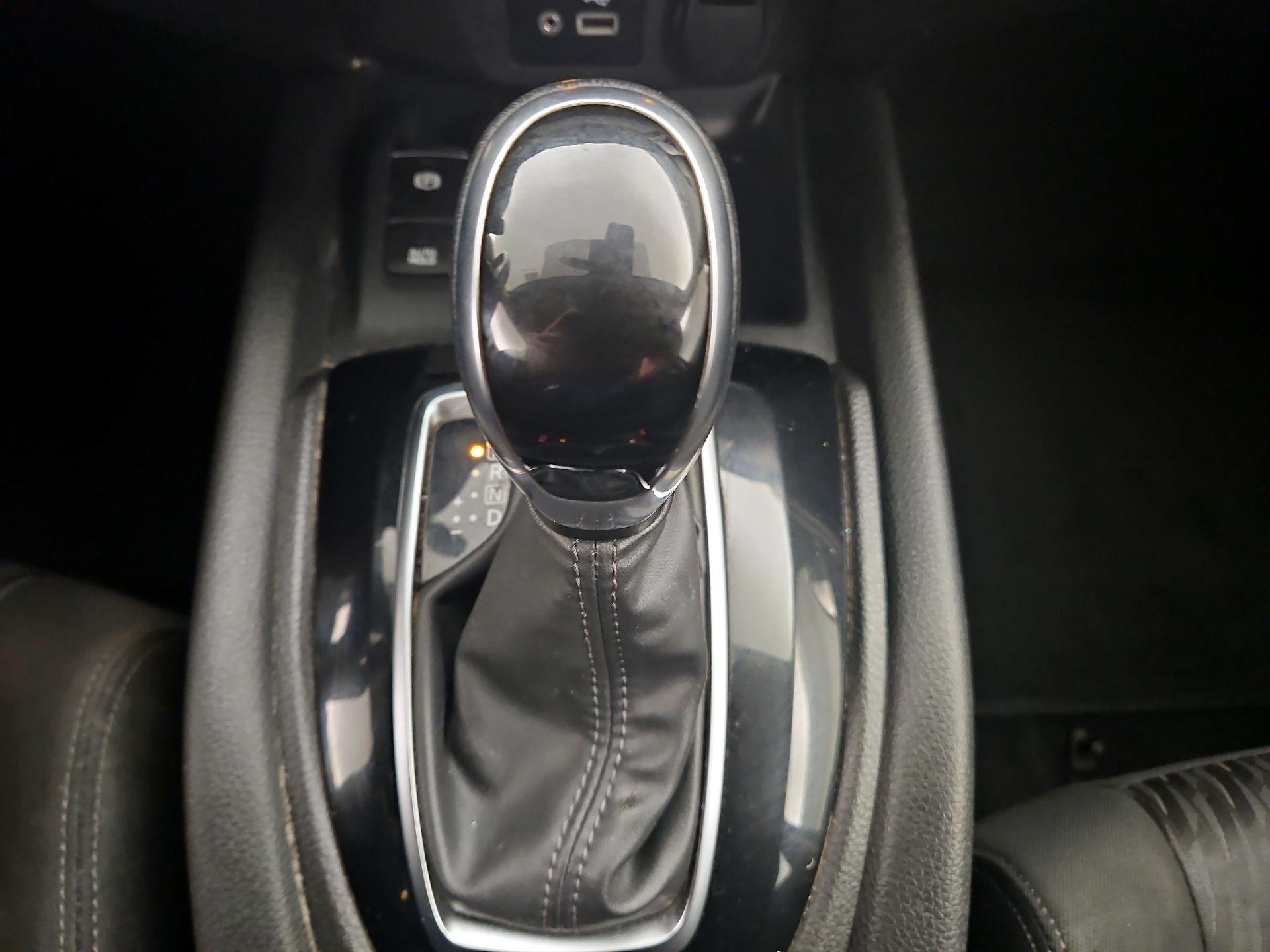 Thumbnail: 2020 Nissan Rogue - 18