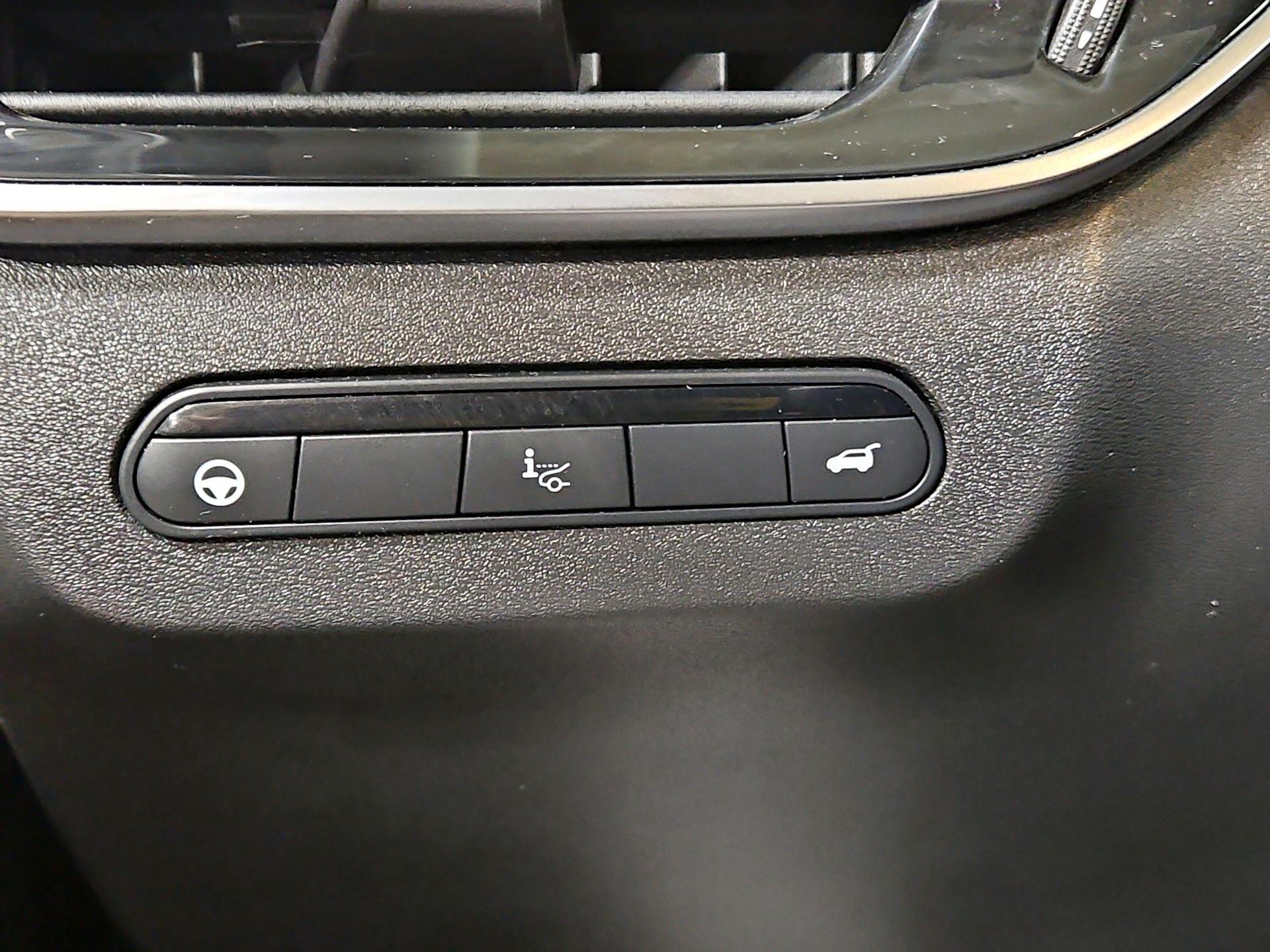 Thumbnail: 2023 INFINITI QX60 - 13