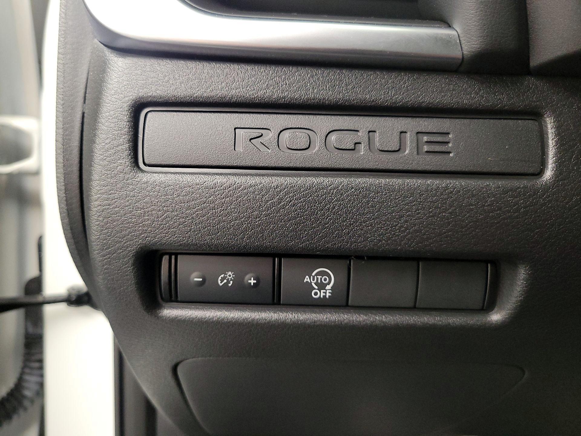 Thumbnail: 2023 Nissan Rogue - 13