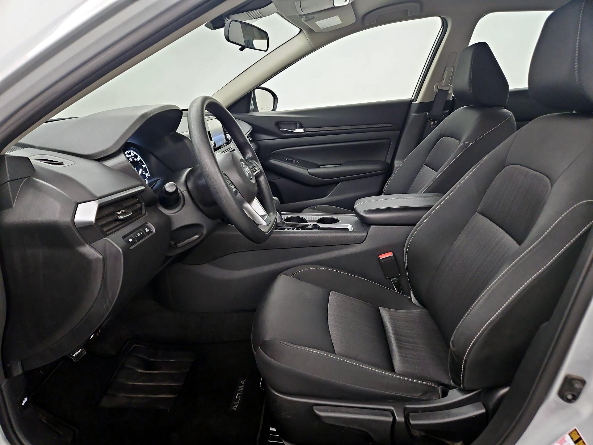 Thumbnail: 2022 Nissan Altima - 11