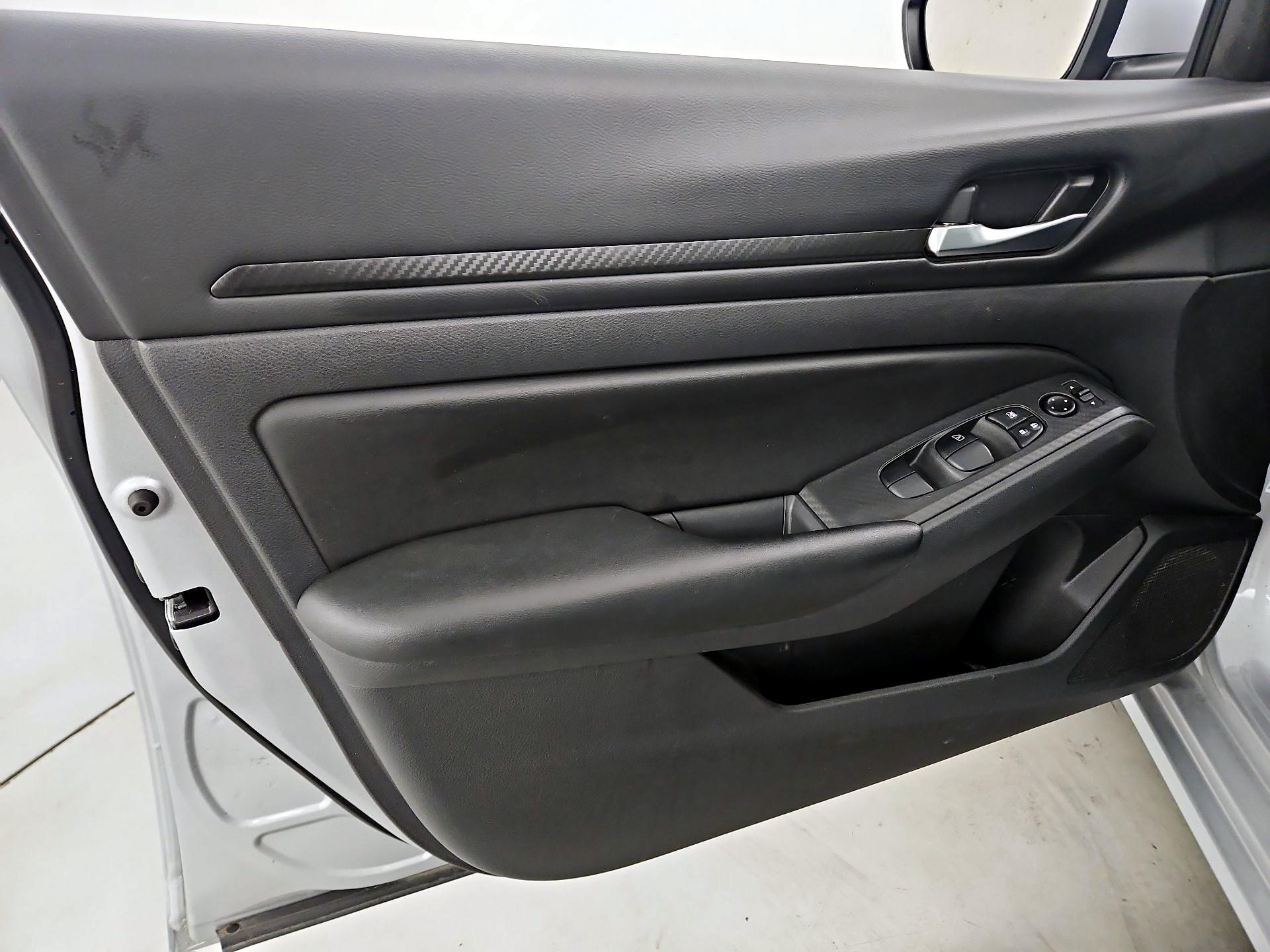 Thumbnail: 2022 Nissan Altima - 12