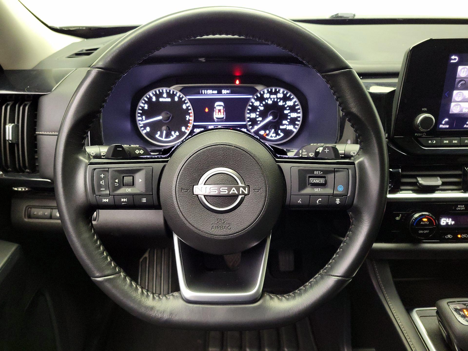 Thumbnail: 2023 Nissan Pathfinder - 10