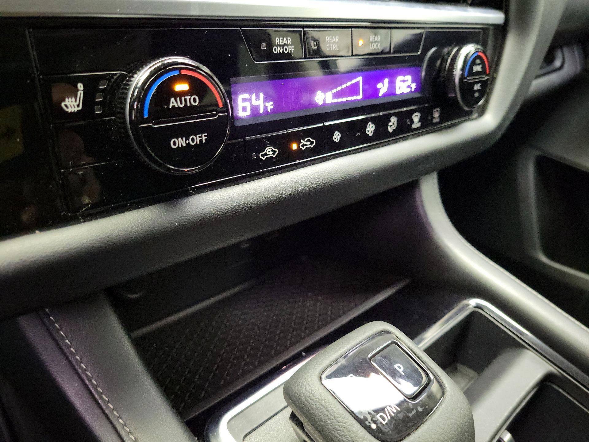 Thumbnail: 2023 Nissan Pathfinder - 16