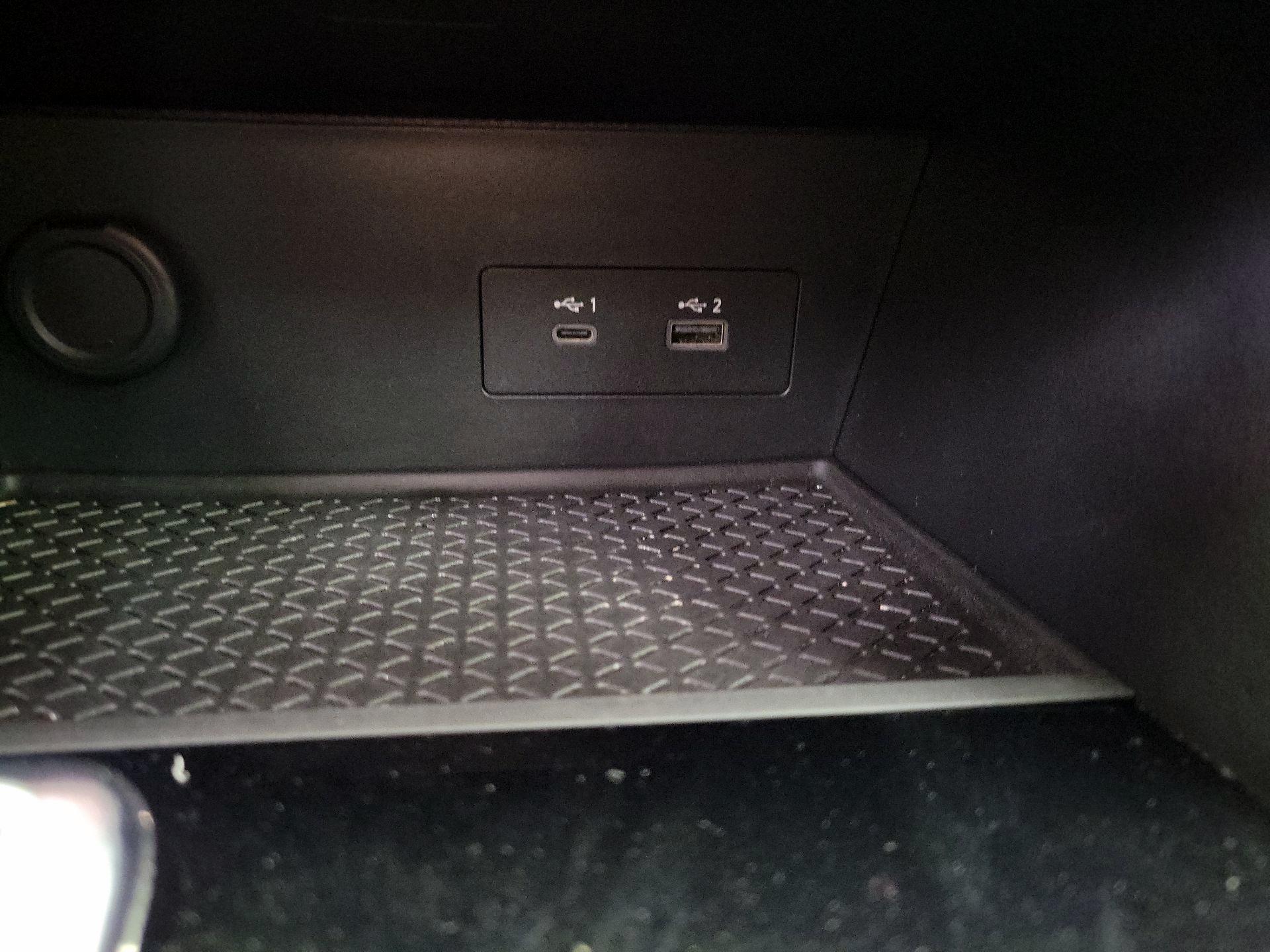 Thumbnail: 2023 Nissan Pathfinder - 18