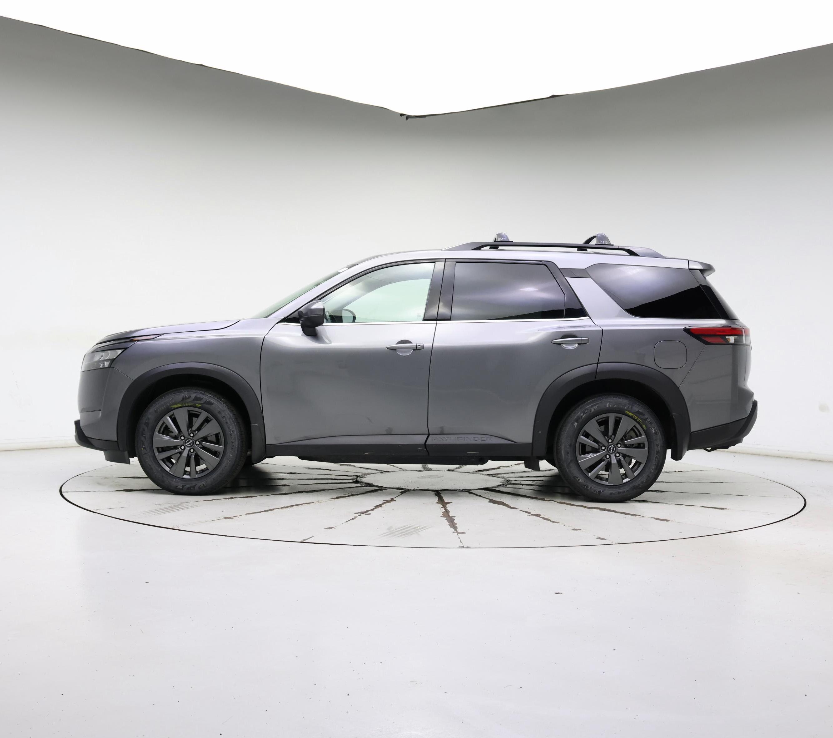 Thumbnail: 2023 Nissan Pathfinder - 3