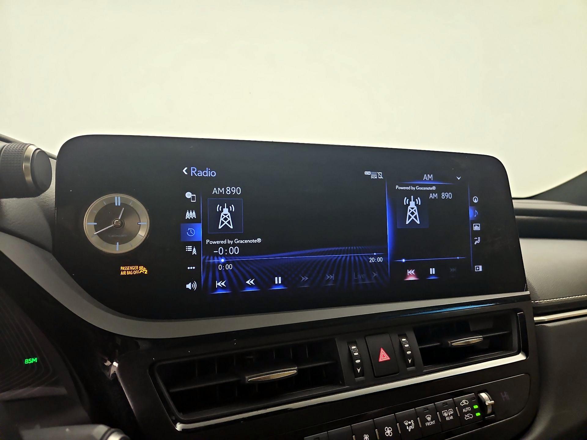 Thumbnail: 2022 Lexus ES - 16